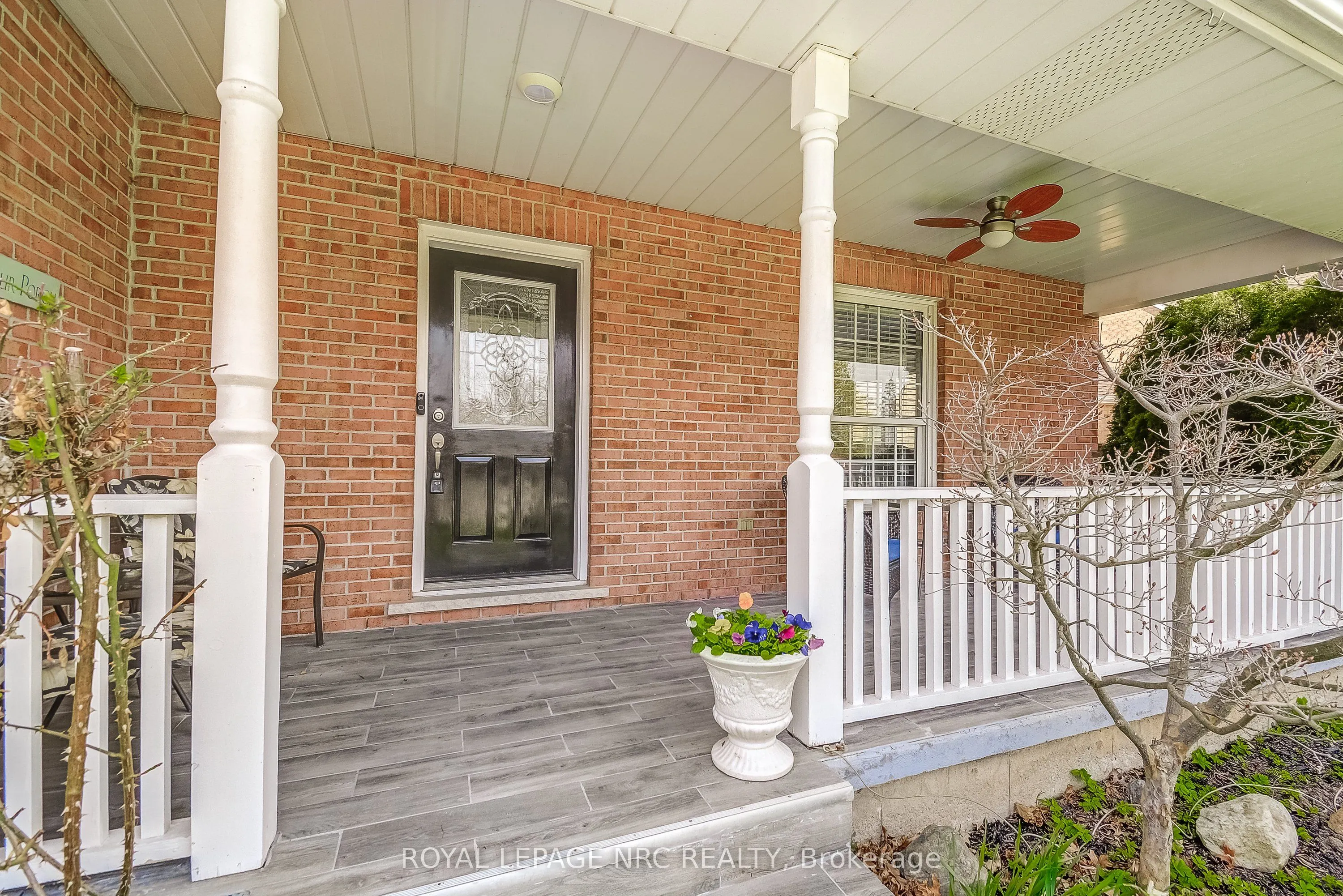 32 The Promenade Road