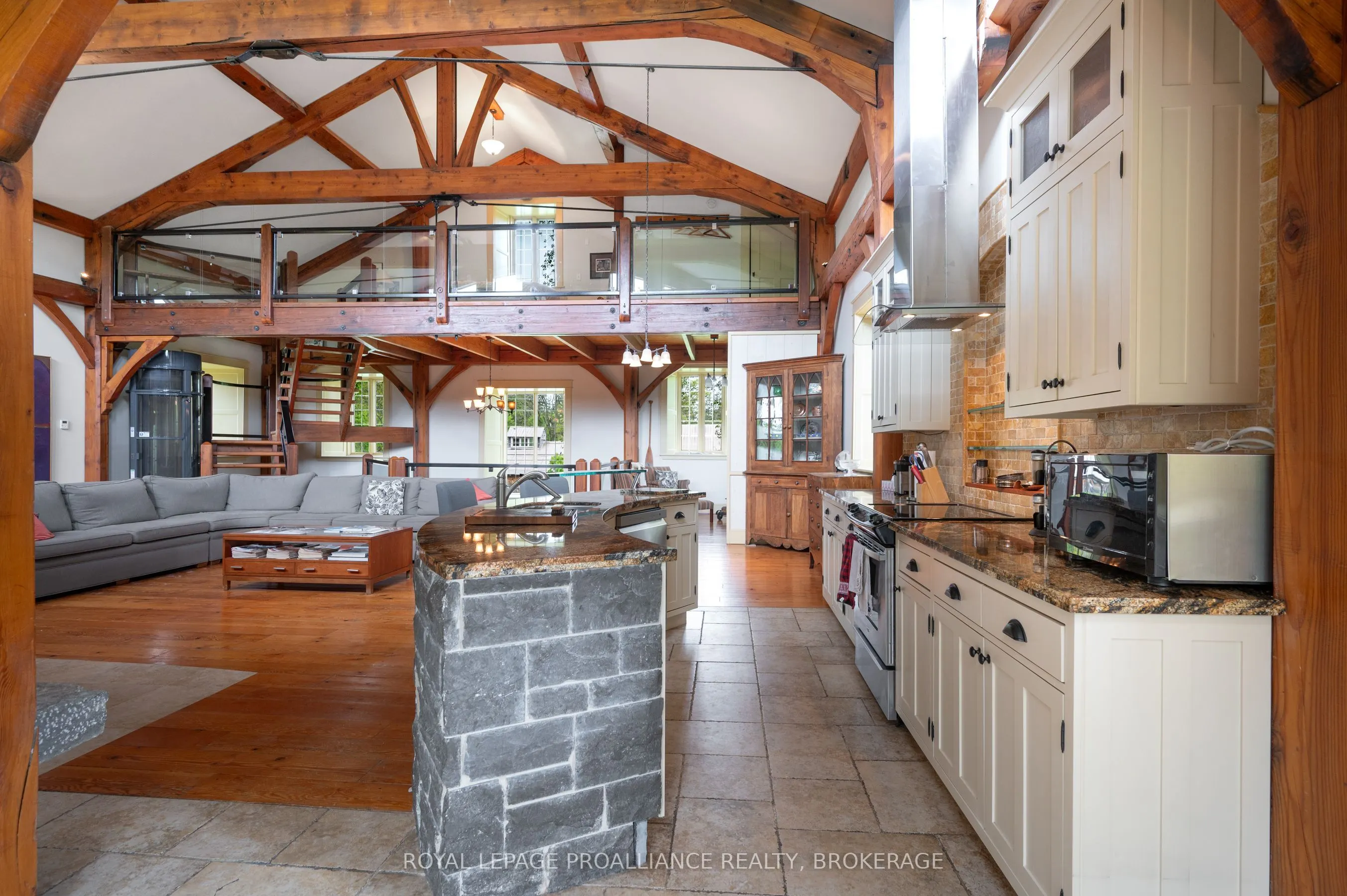 46 Concession Street S