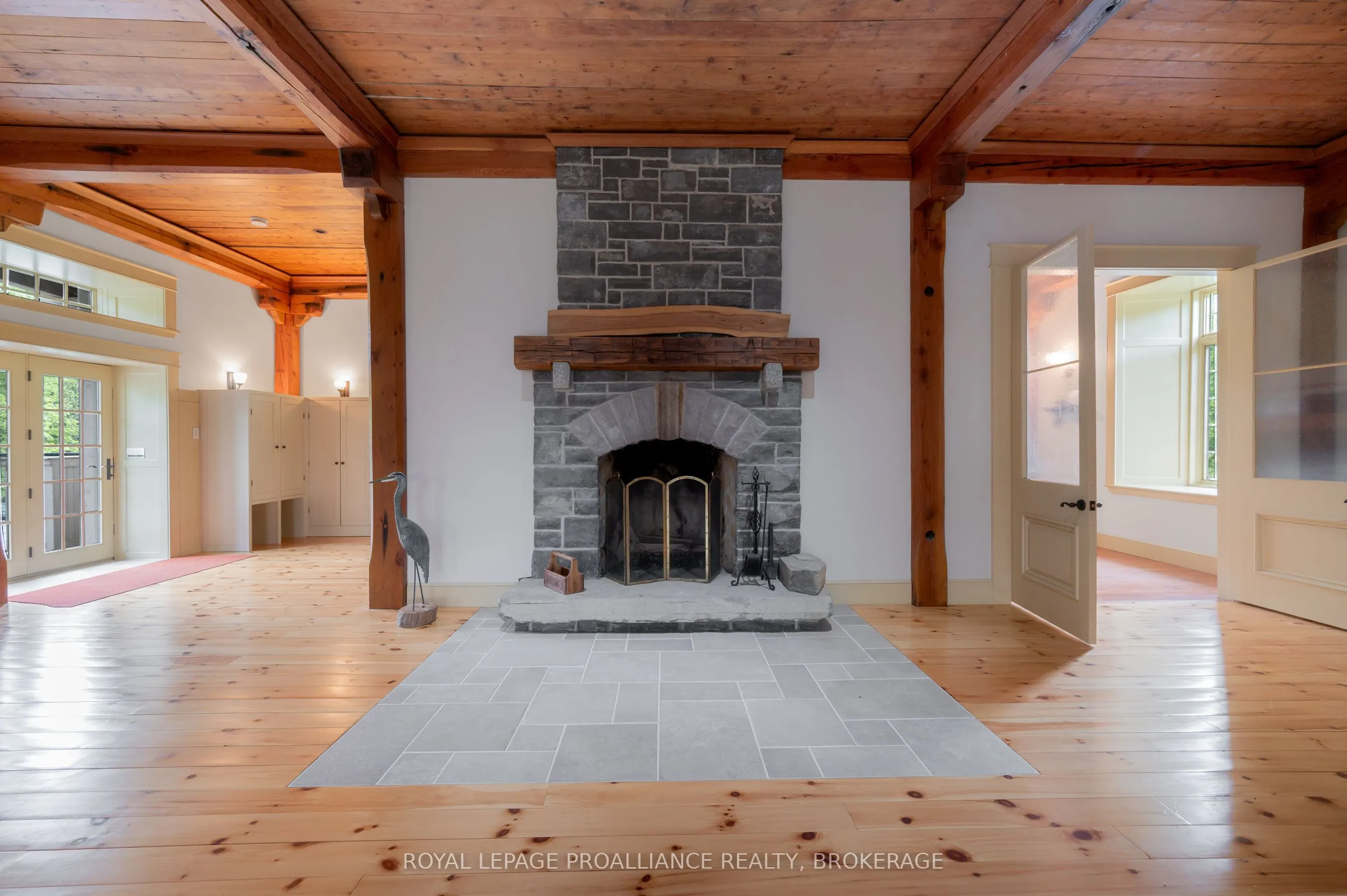 46 Concession Street S