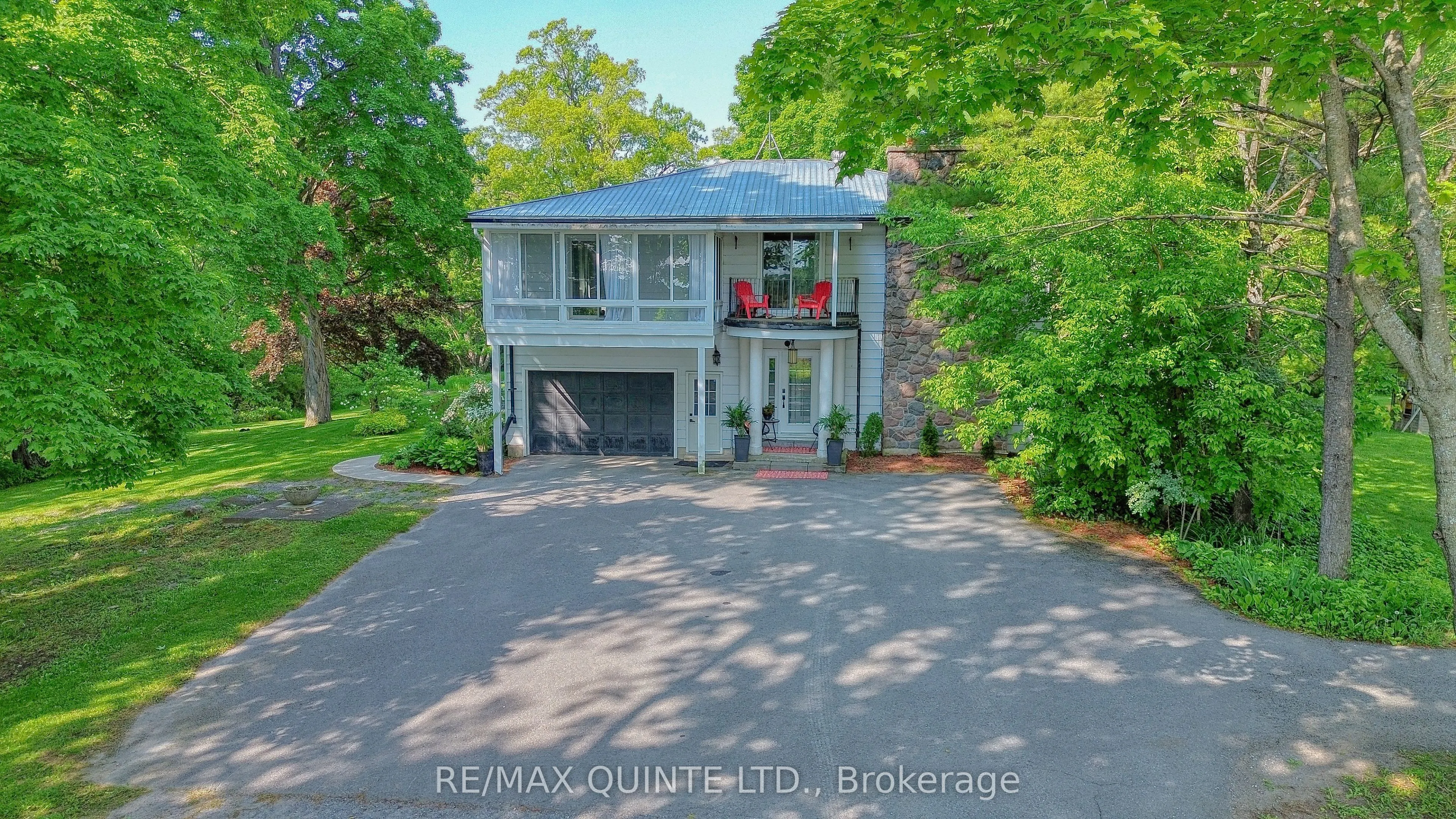 548 Lorna Lane