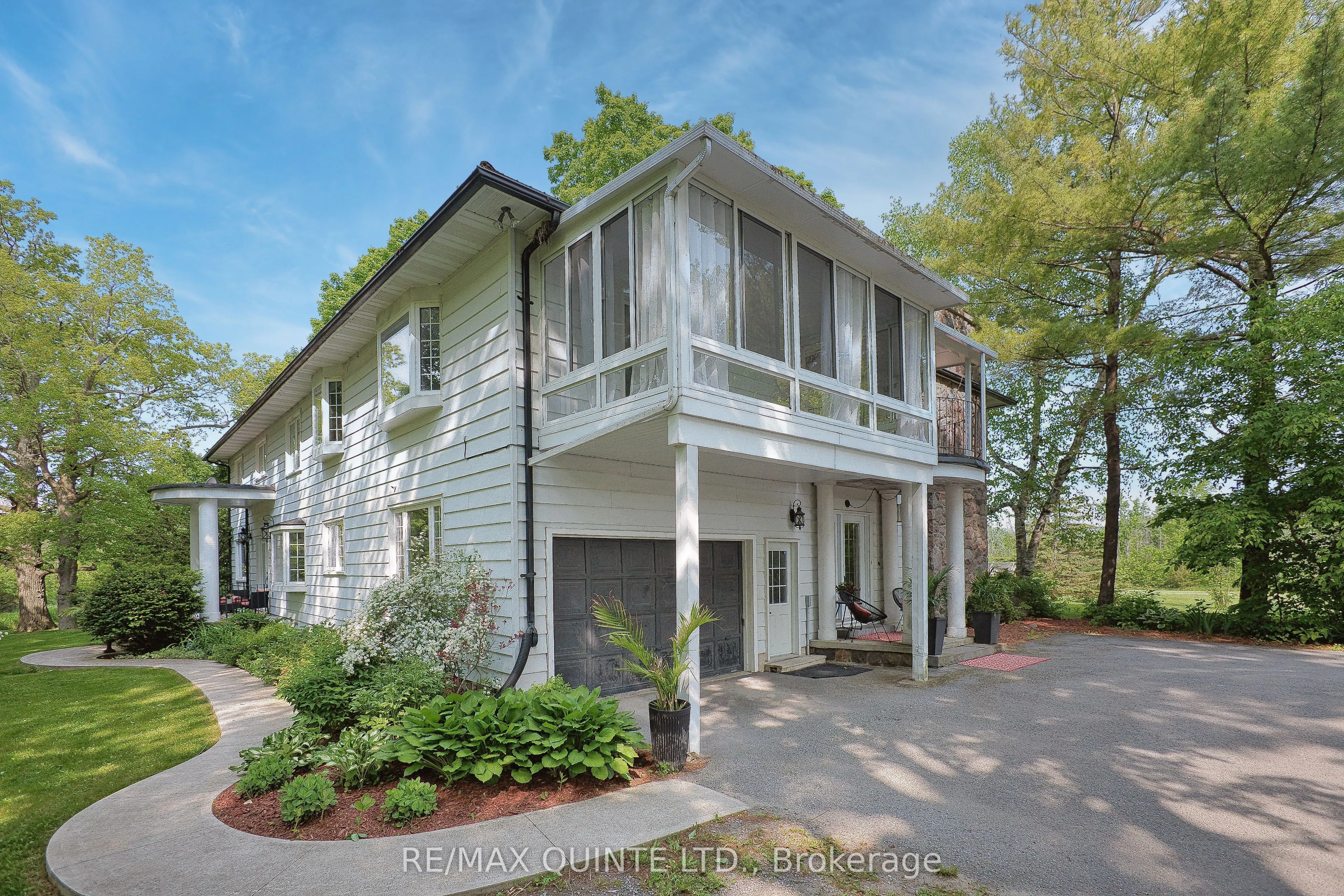 548 Lorna Lane