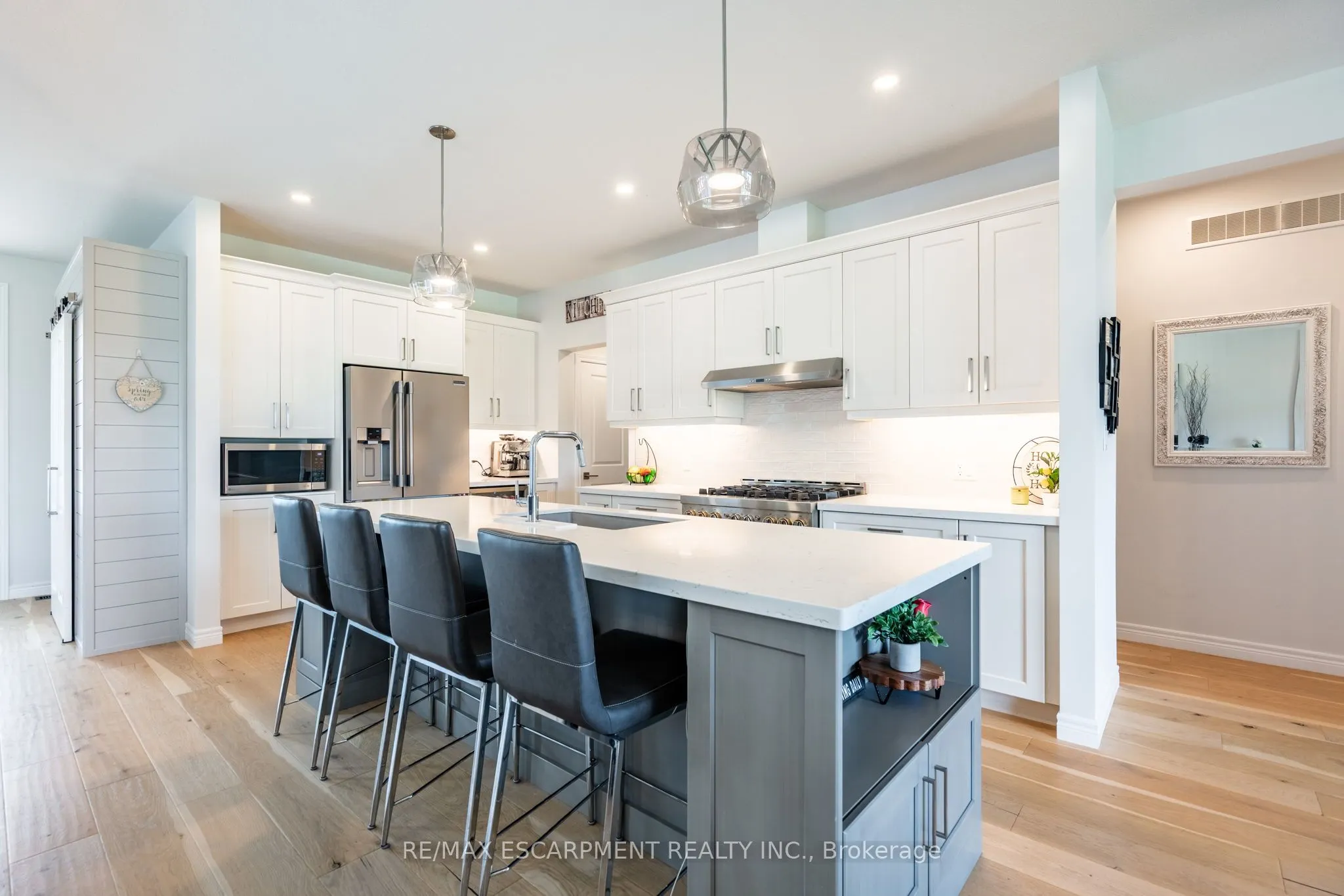 16 Whiting Drive
