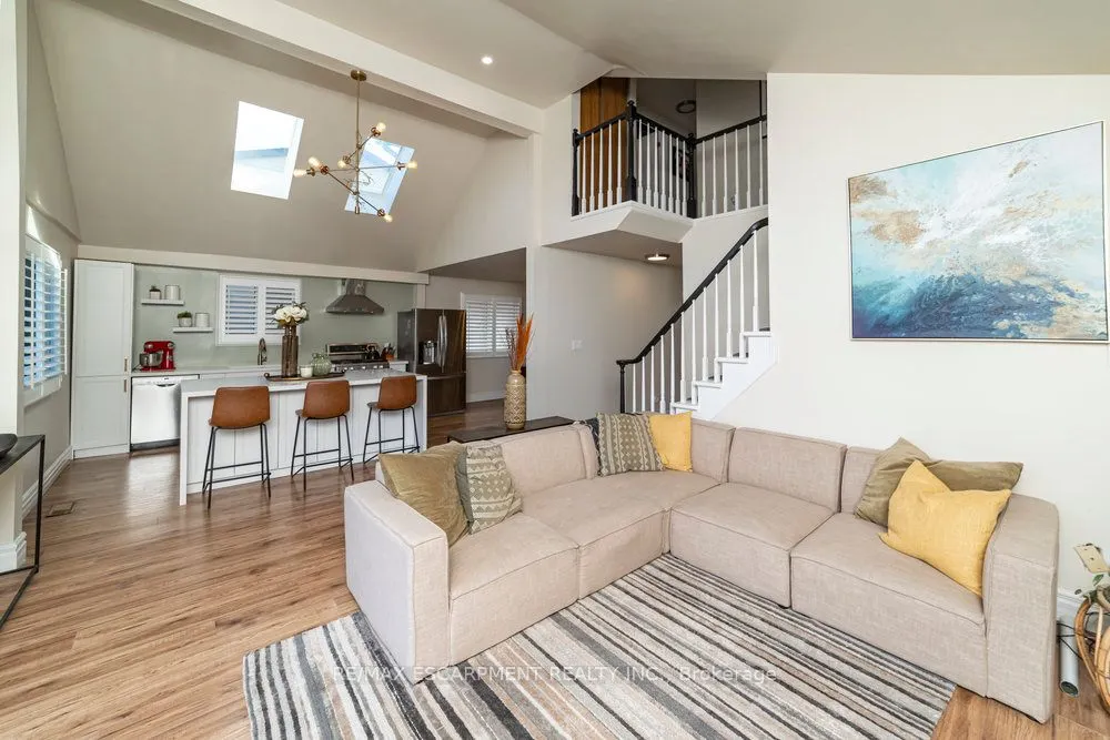 9 Bing Crescent