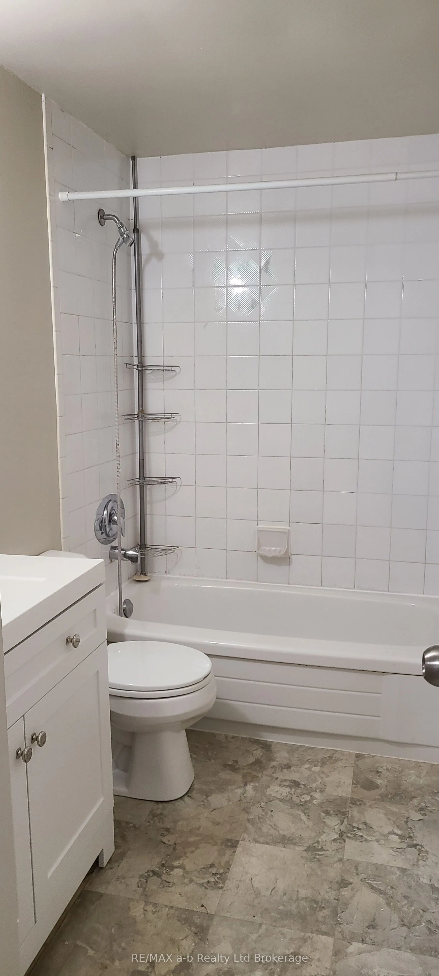 392 SPRINGBANK Avenue, #4