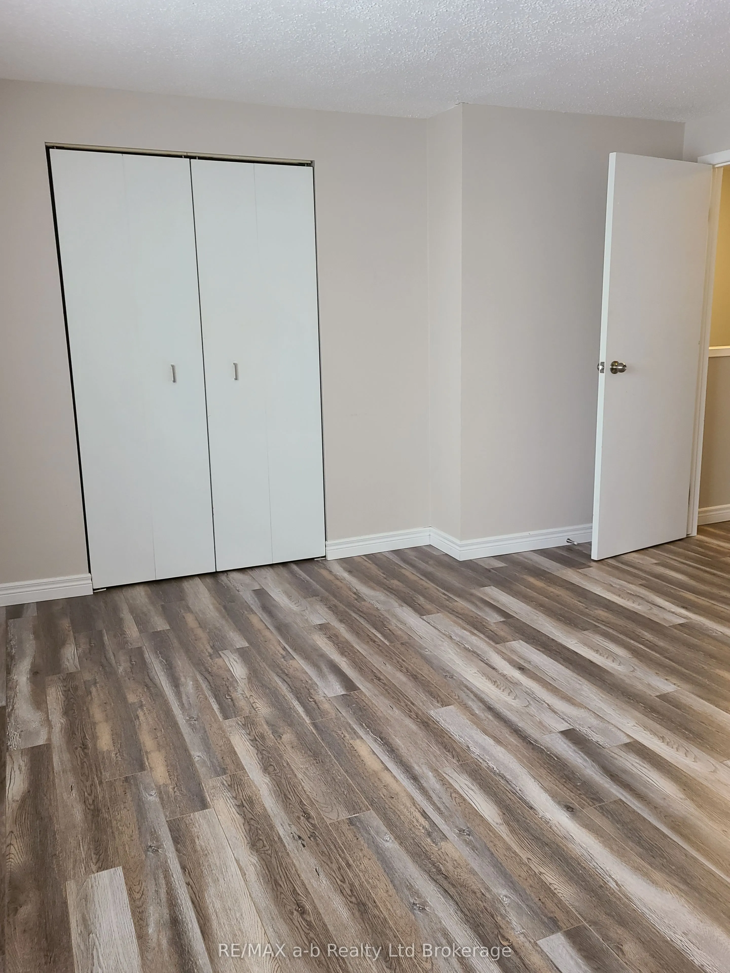392 SPRINGBANK Avenue, #4