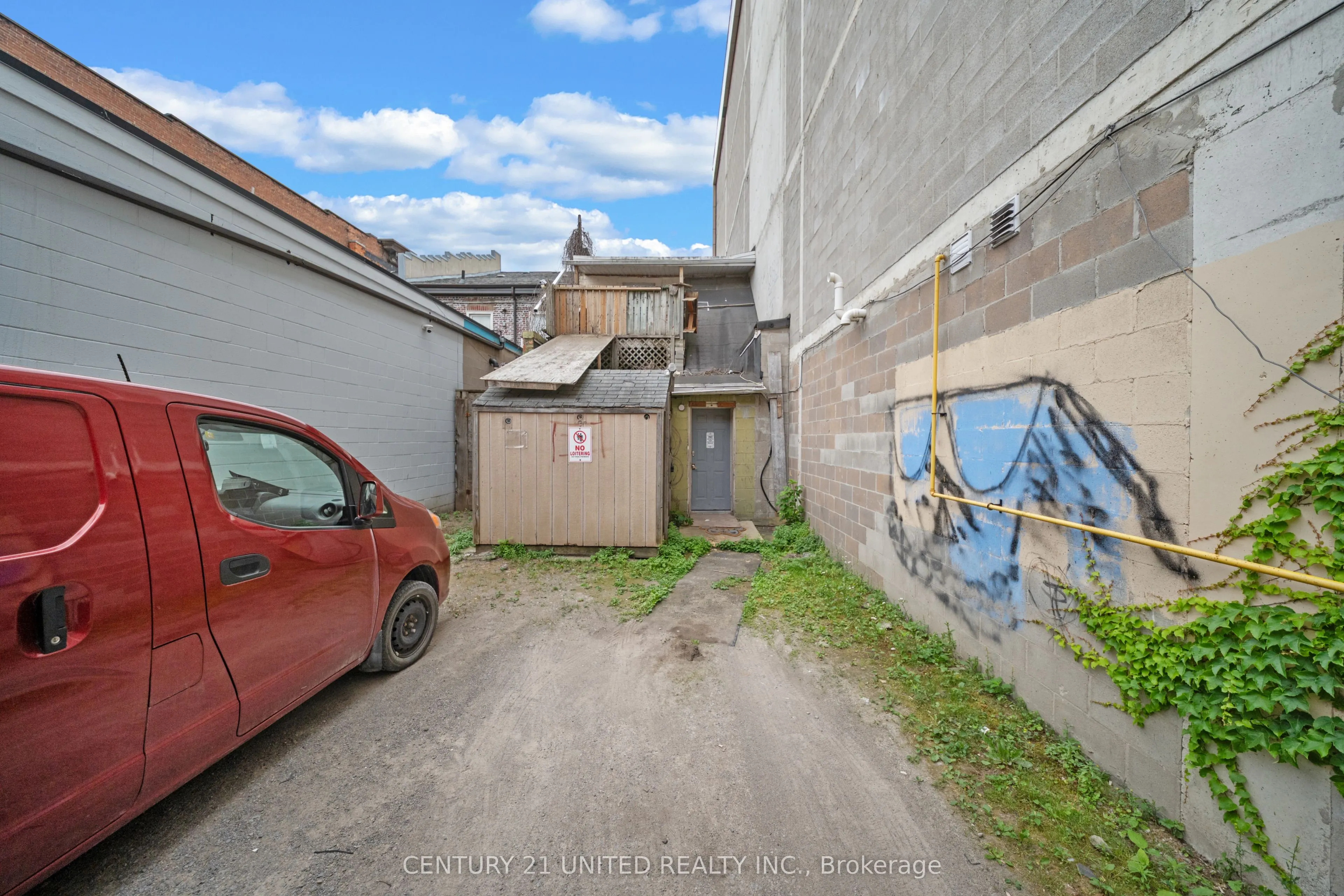283 George Street N