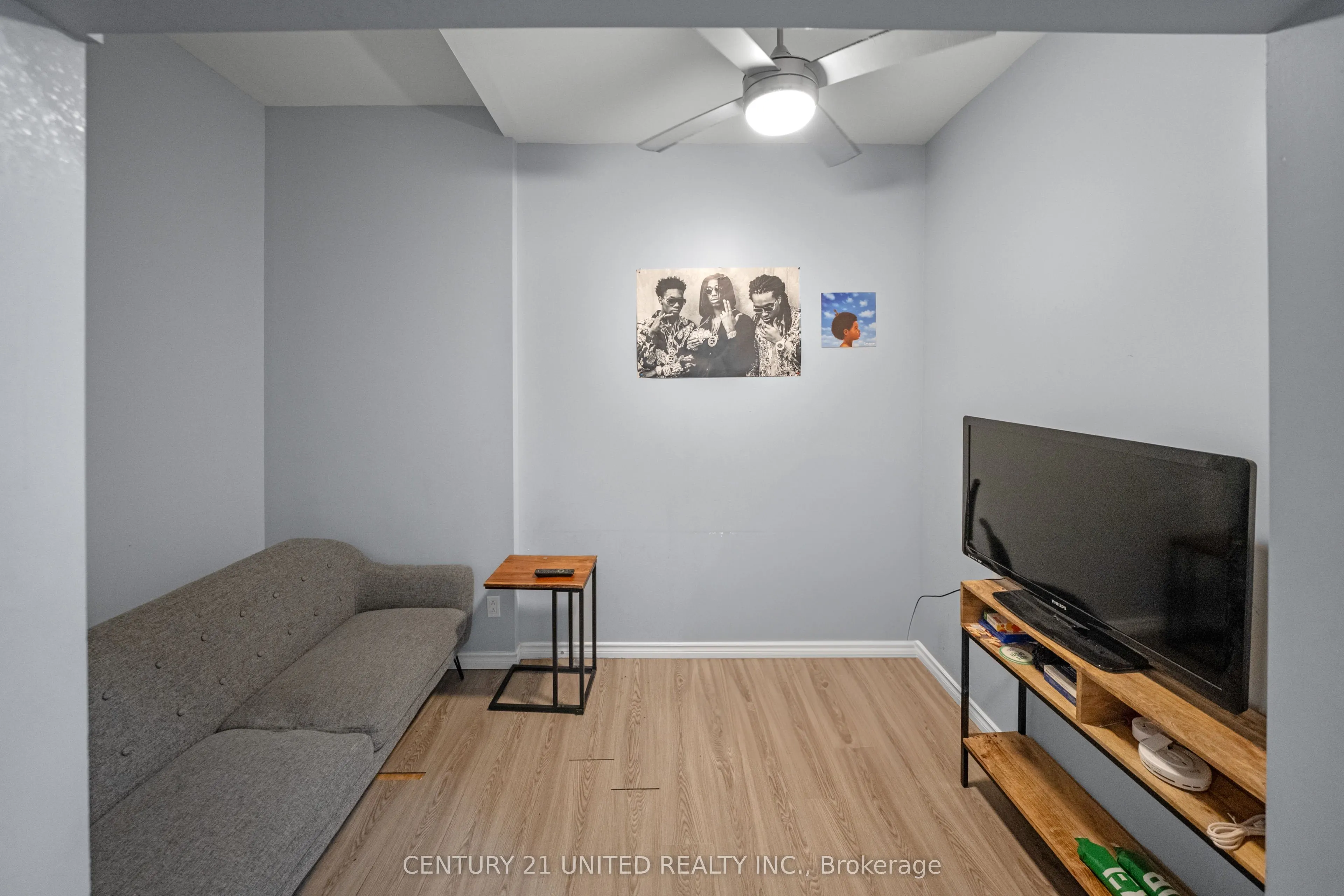 283 George Street N