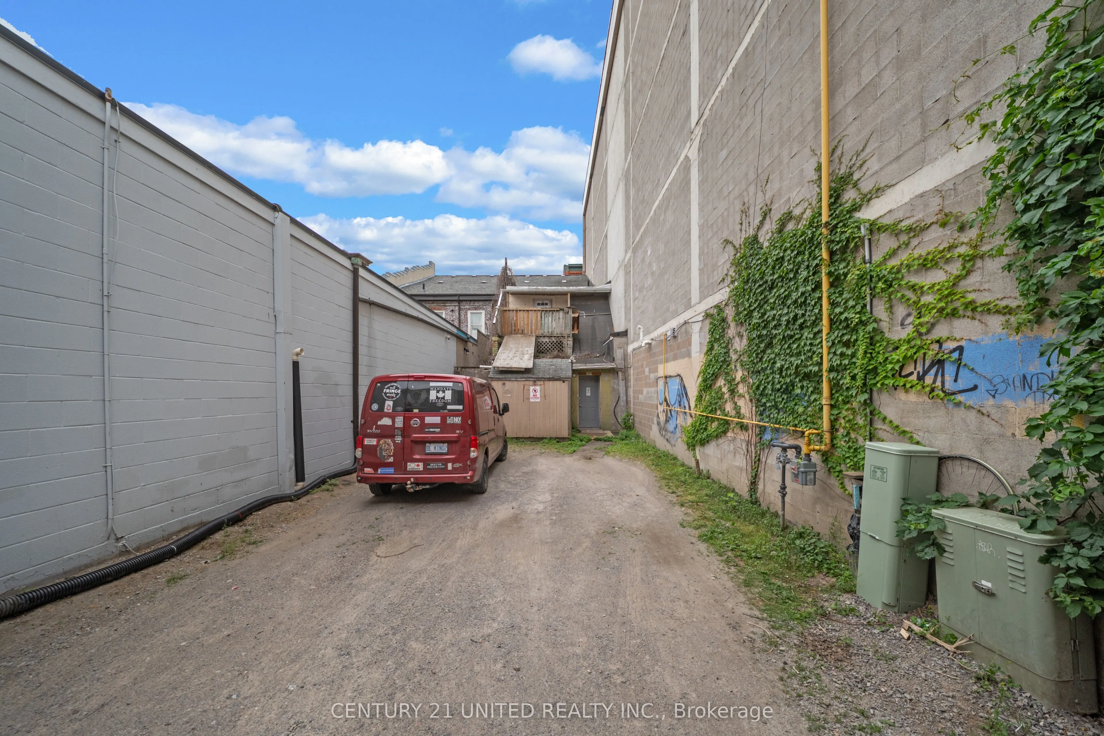 283 George Street N