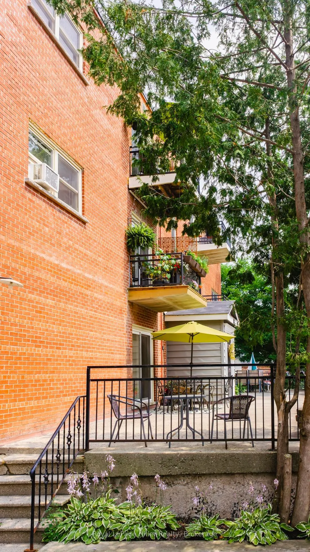 98 William Street