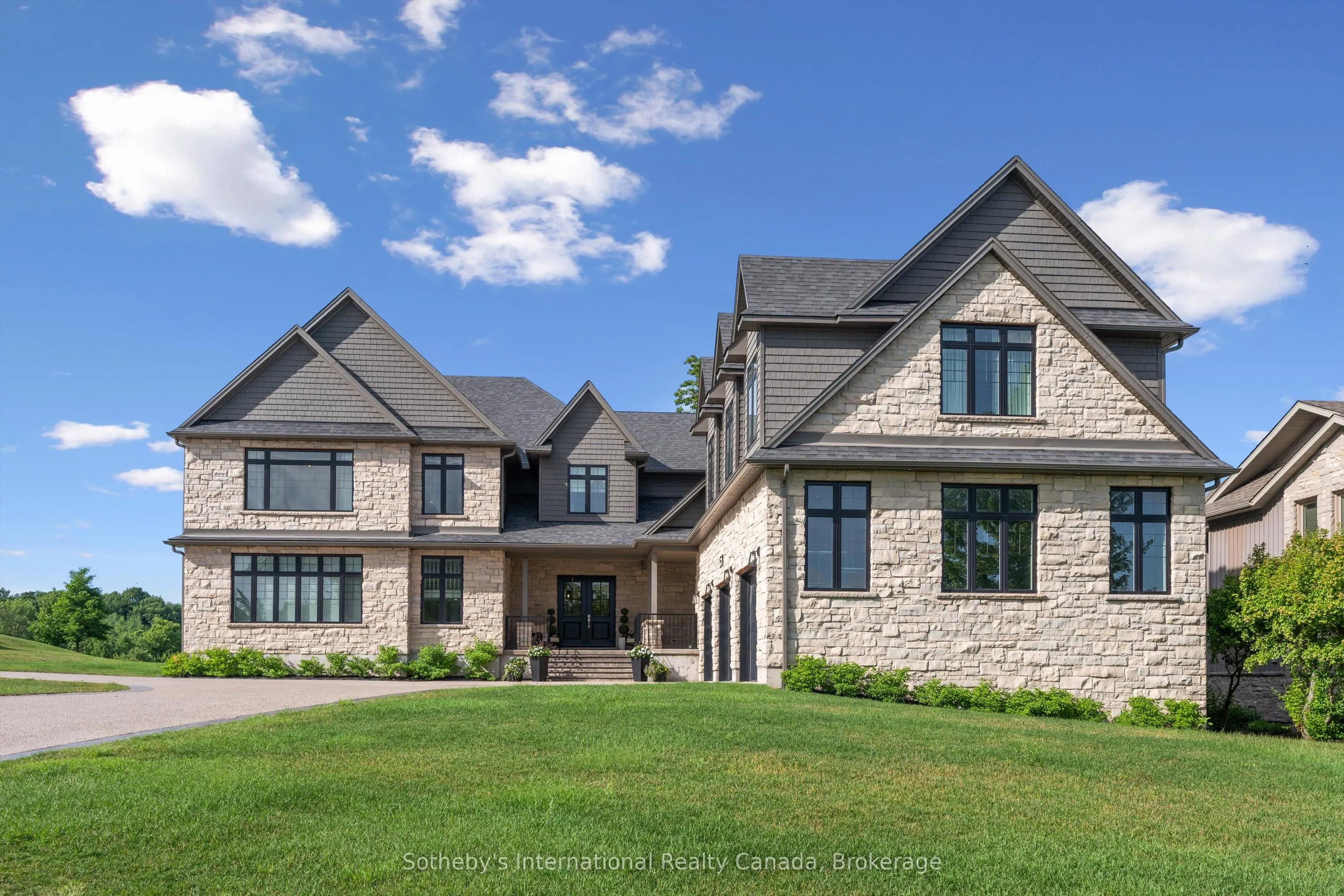 511 Algonquin Trail