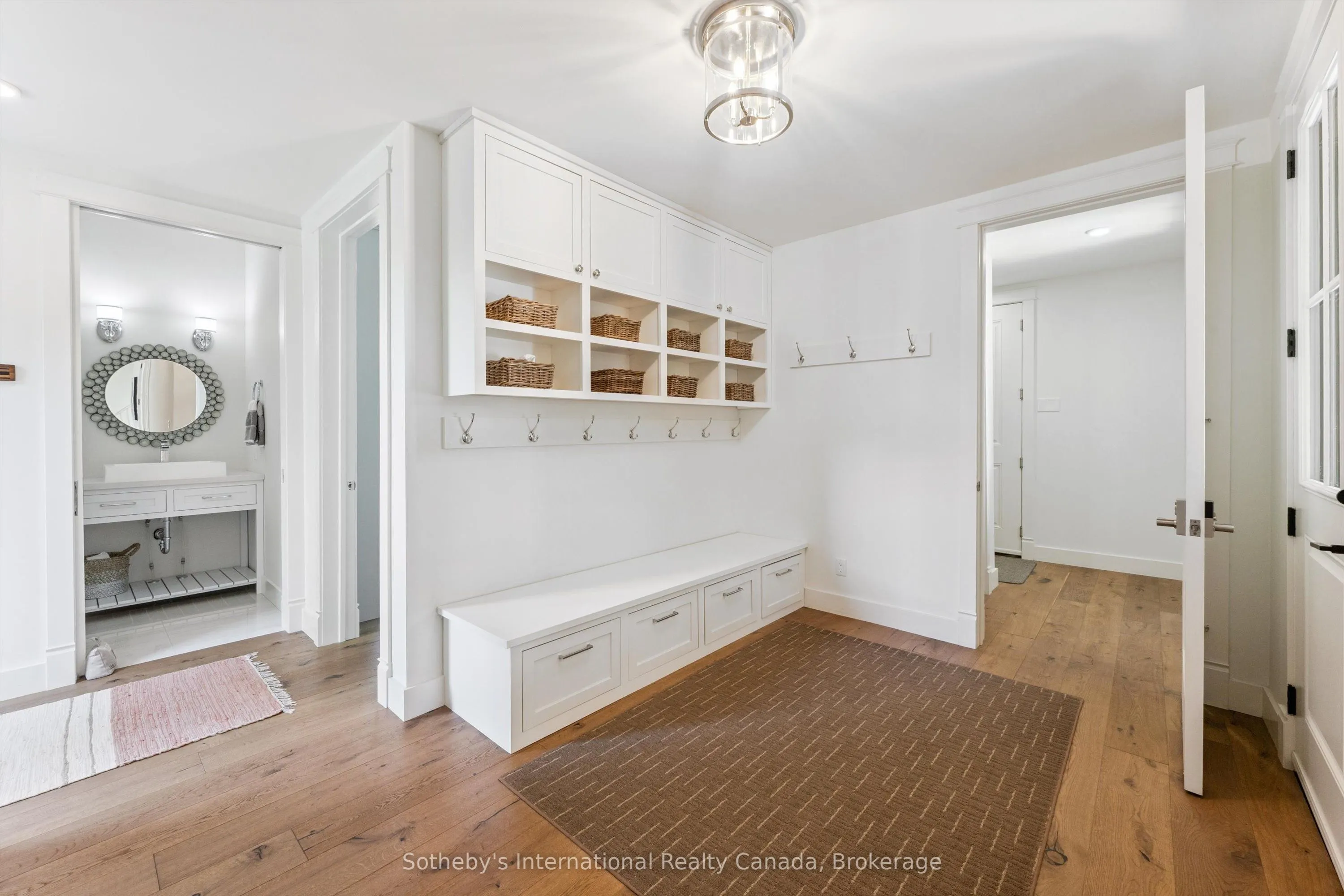 511 Algonquin Trail