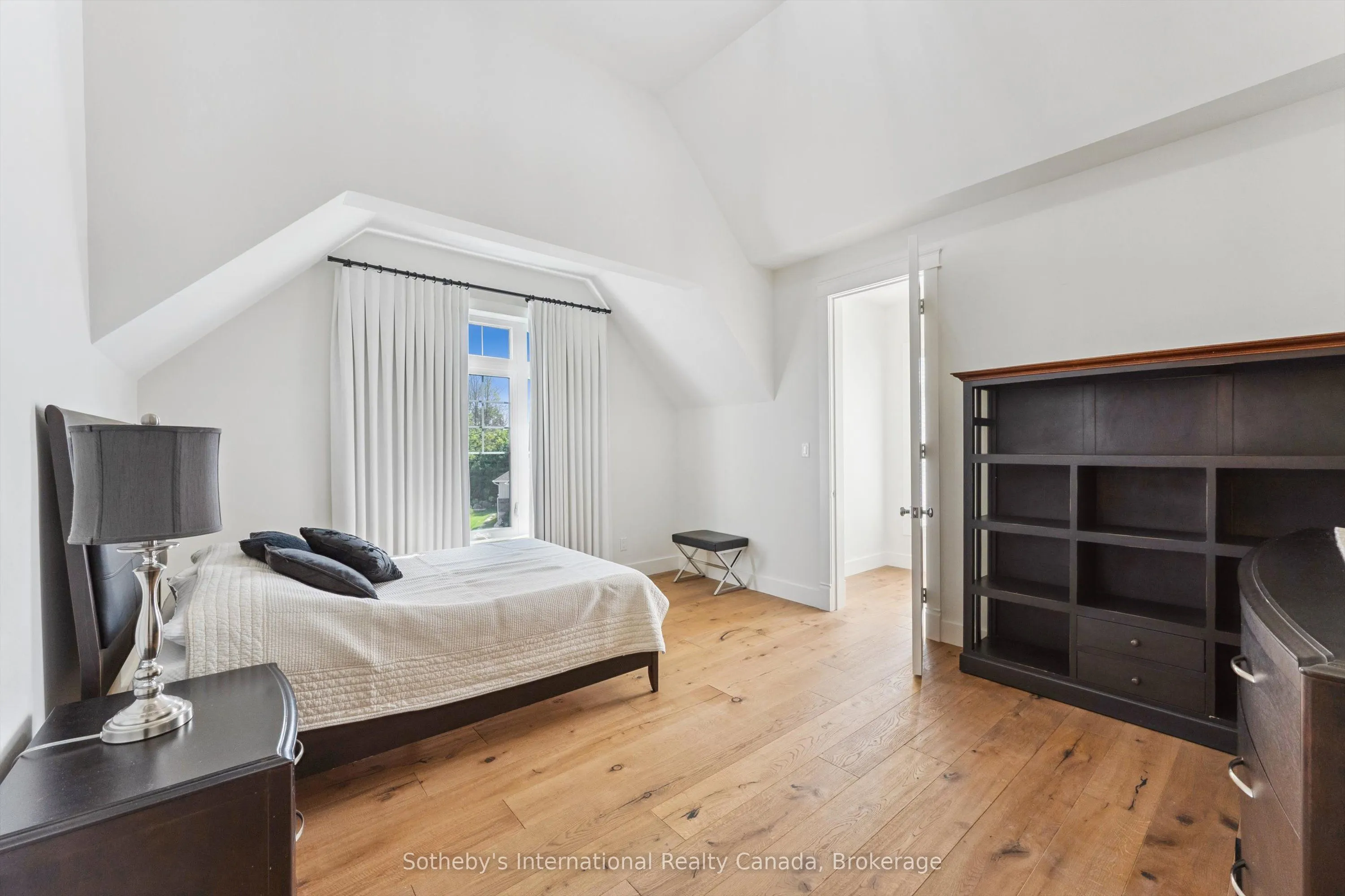 511 Algonquin Trail