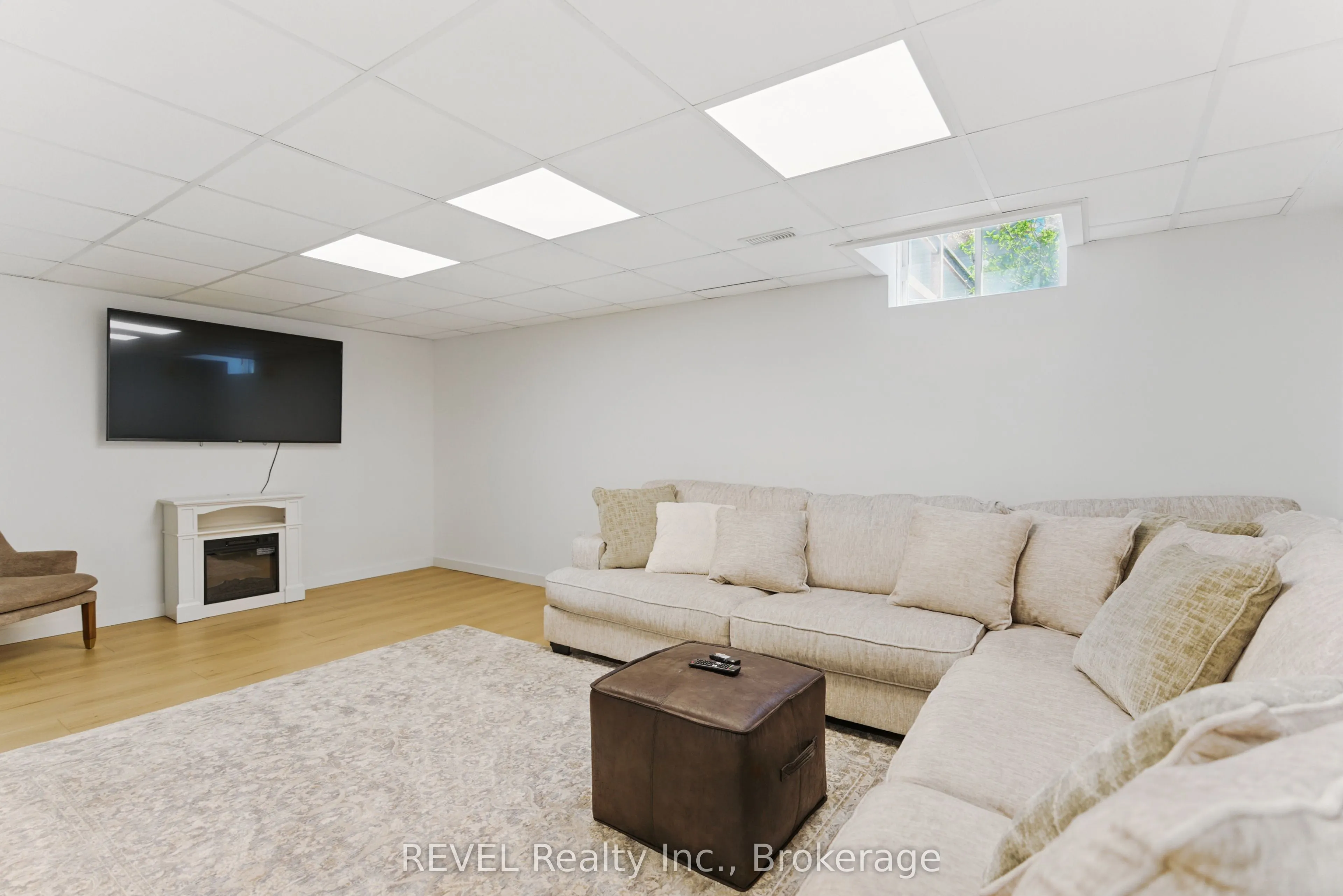 380 Lake Street, #17