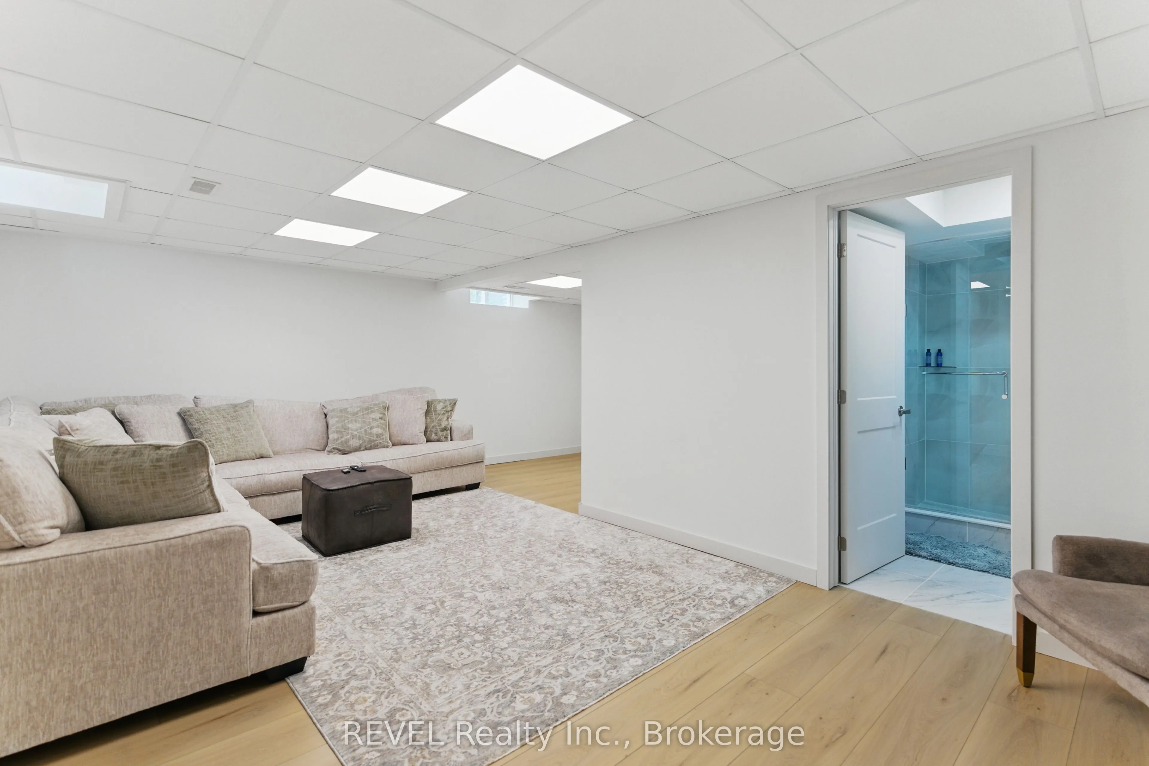 380 Lake Street, #17
