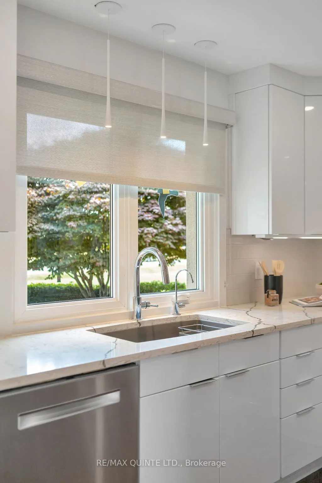 100 Bay Breeze Street