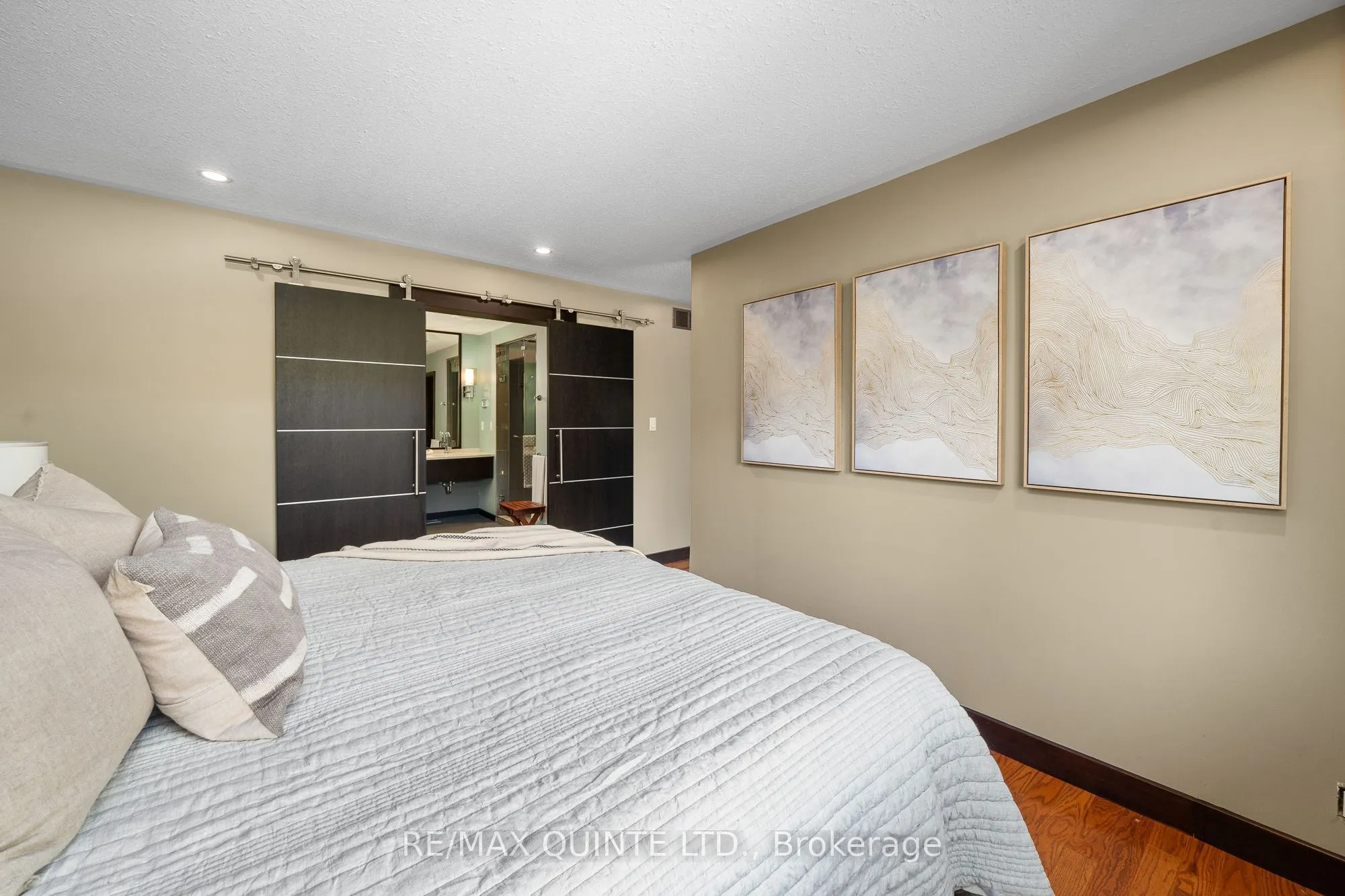 100 Bay Breeze Street