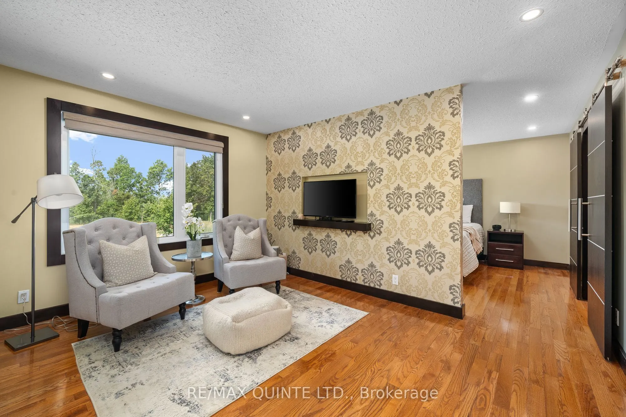 100 Bay Breeze Street
