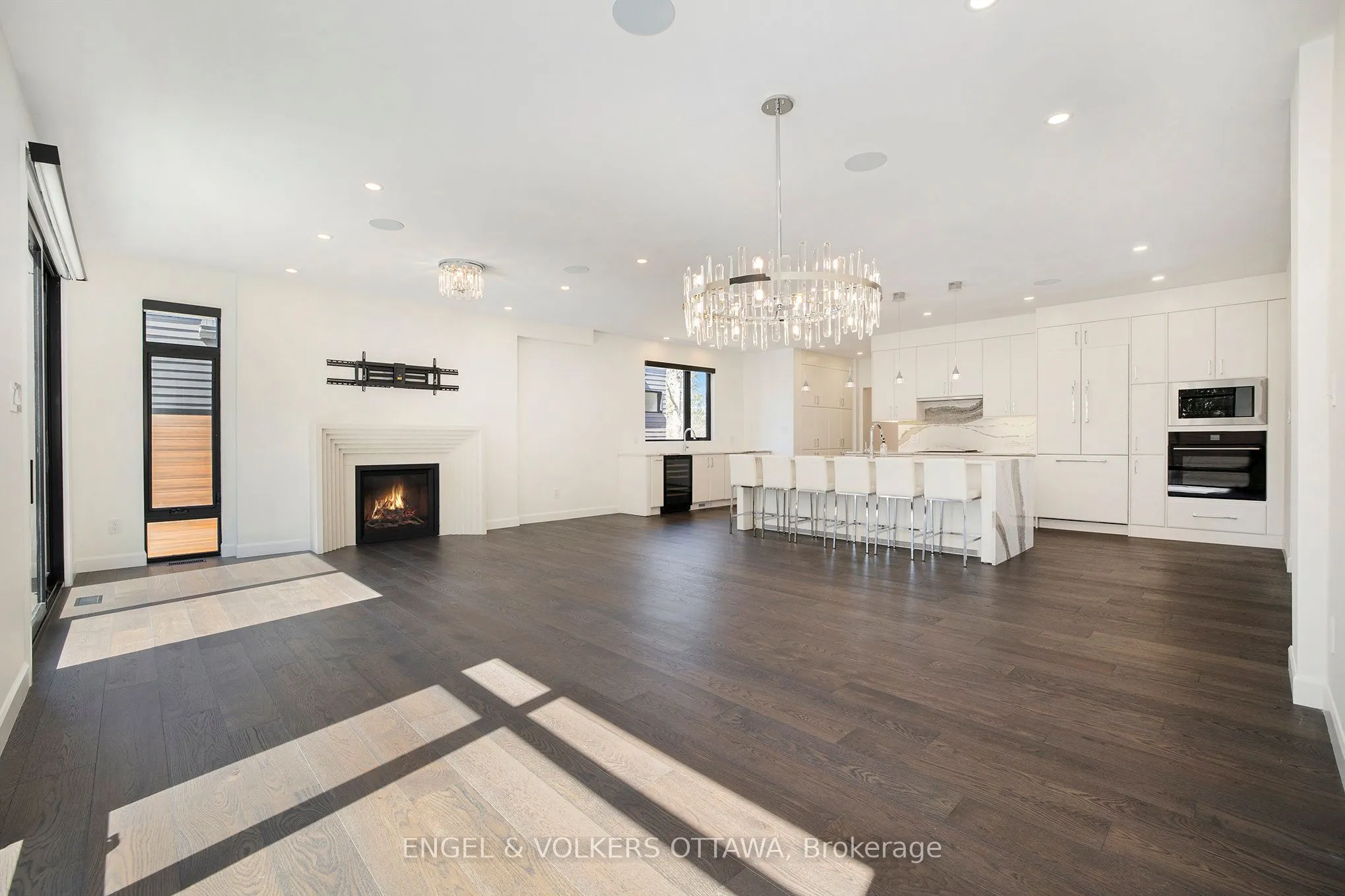 888 Melwood Avenue