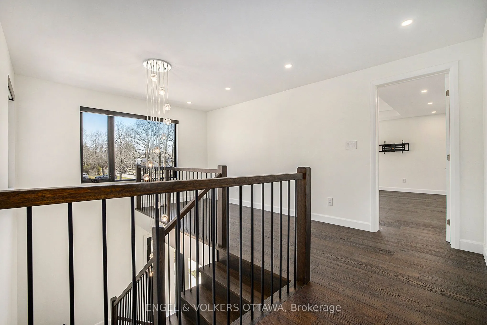 888 Melwood Avenue