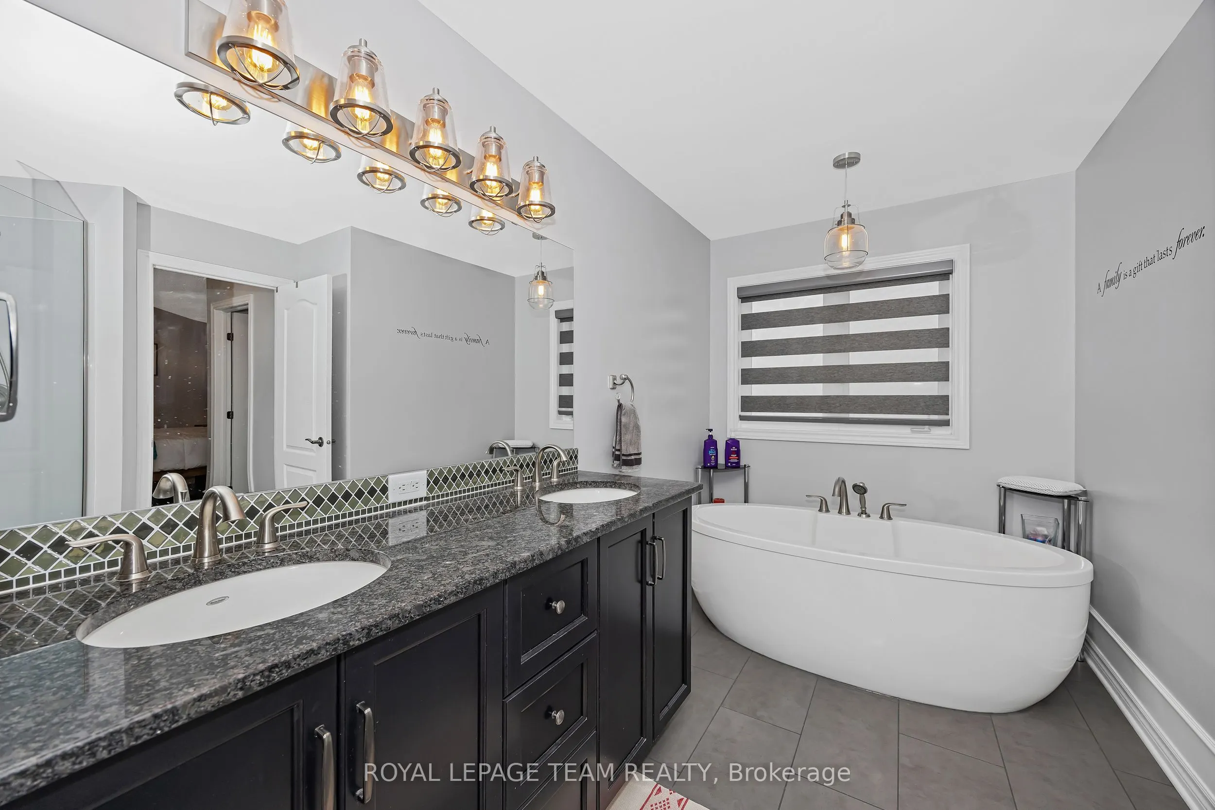51 Bridle Crest Court
