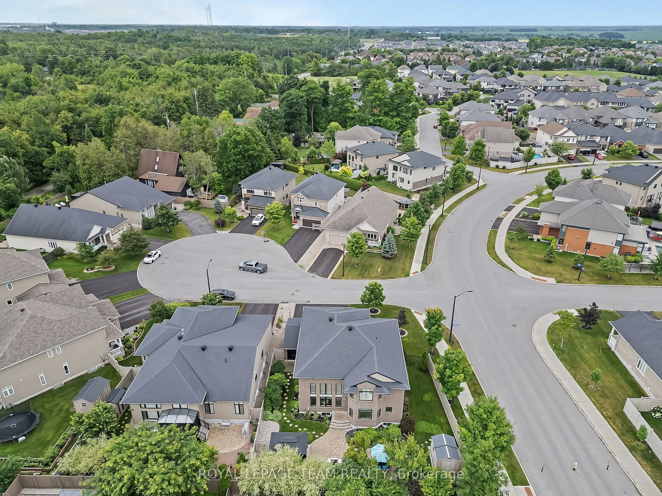 51 Bridle Crest Court