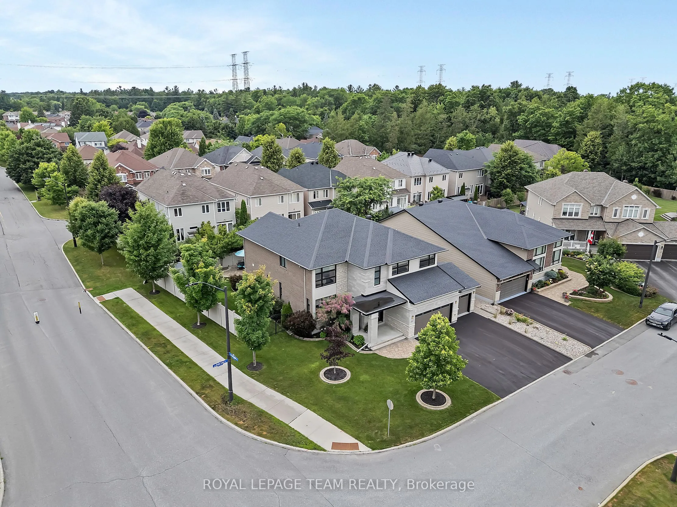 51 Bridle Crest Court