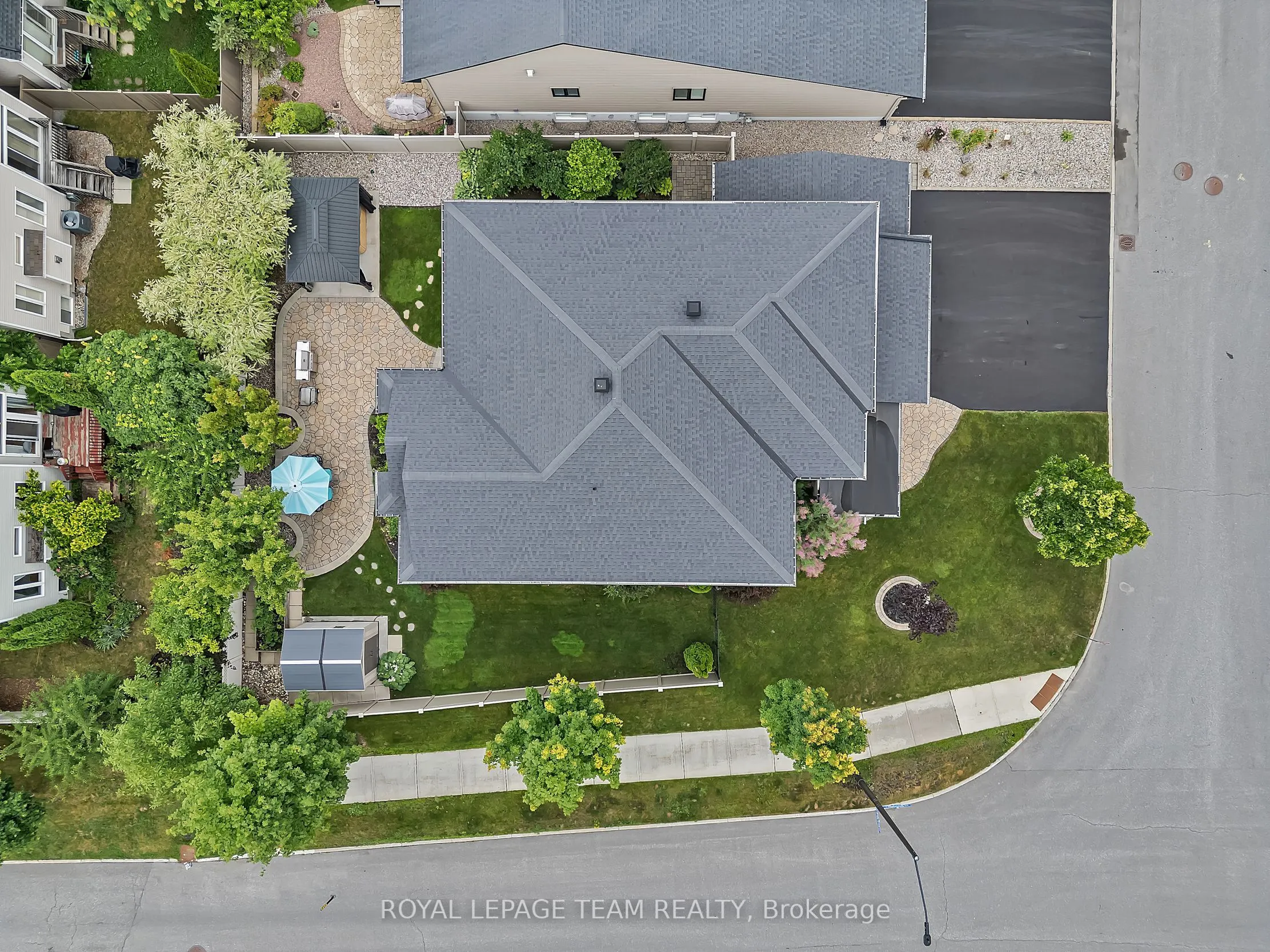 51 Bridle Crest Court