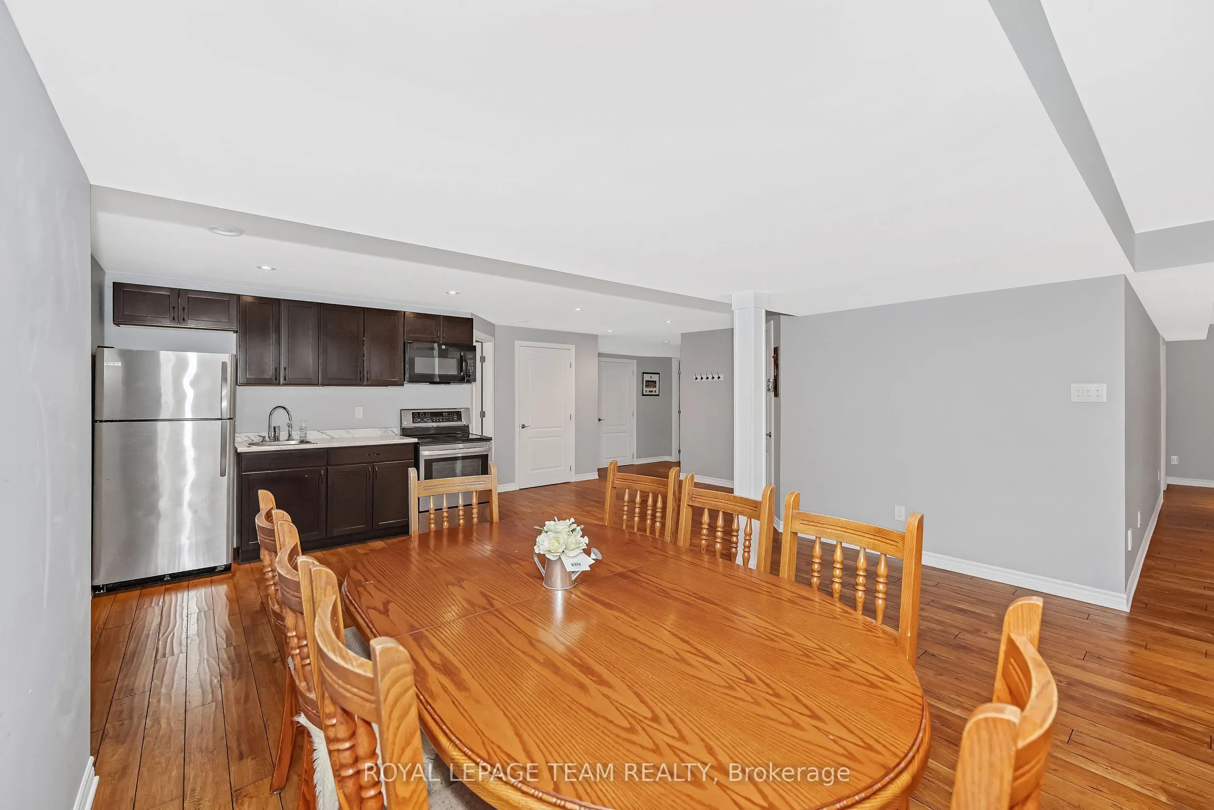 51 Bridle Crest Court