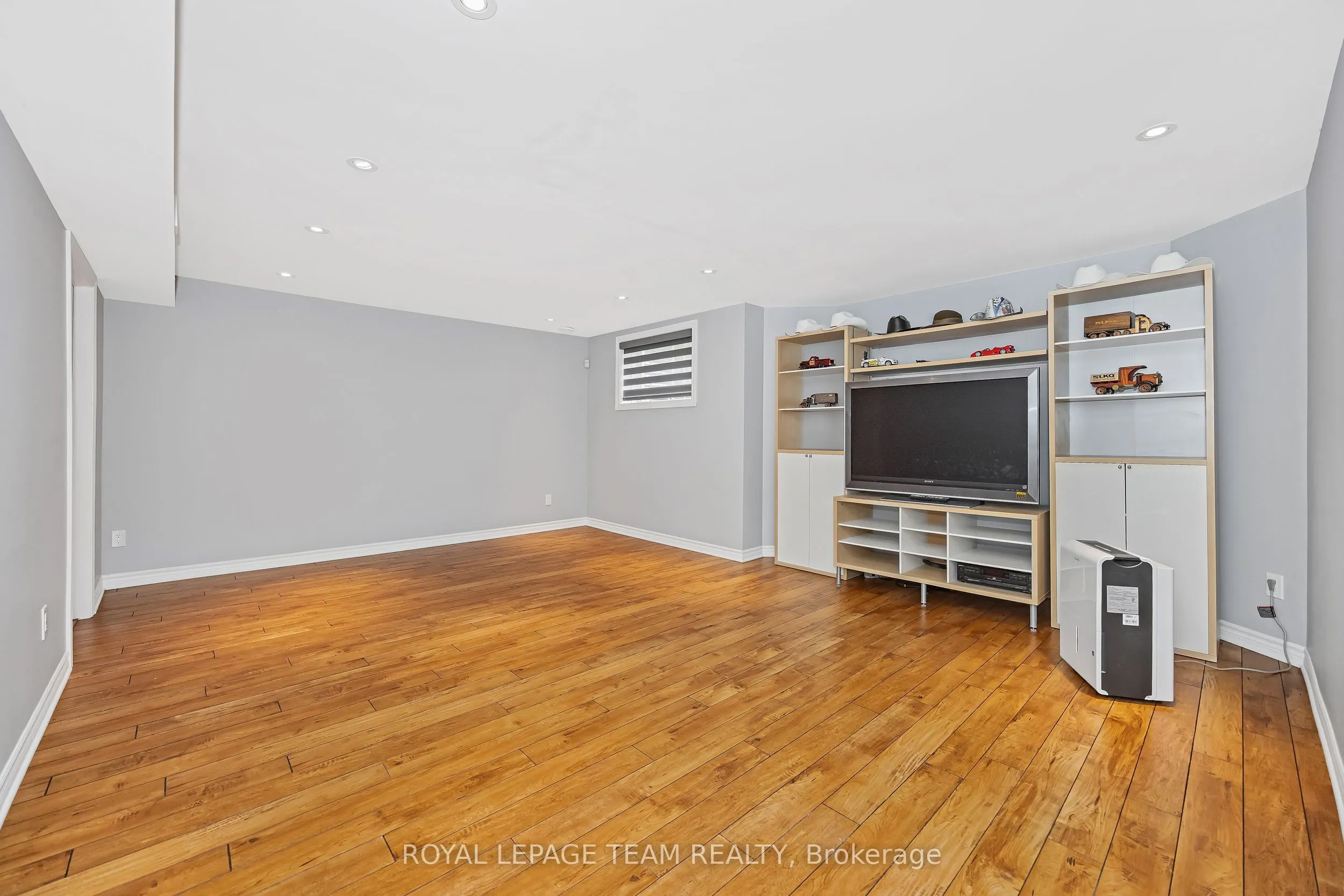 51 Bridle Crest Court