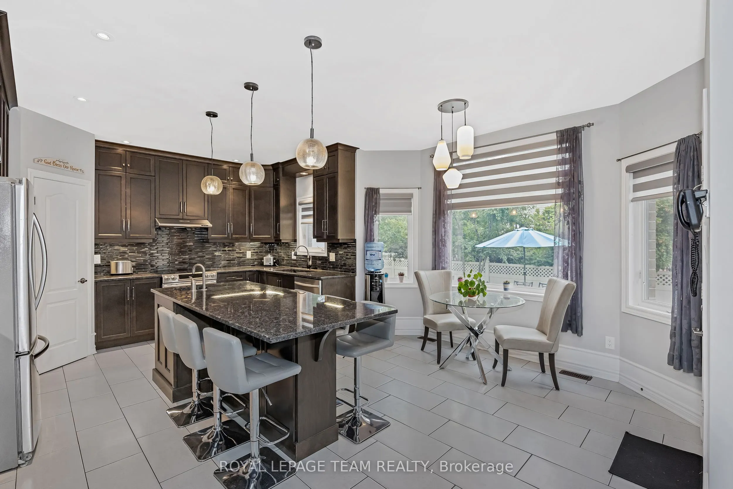 51 Bridle Crest Court