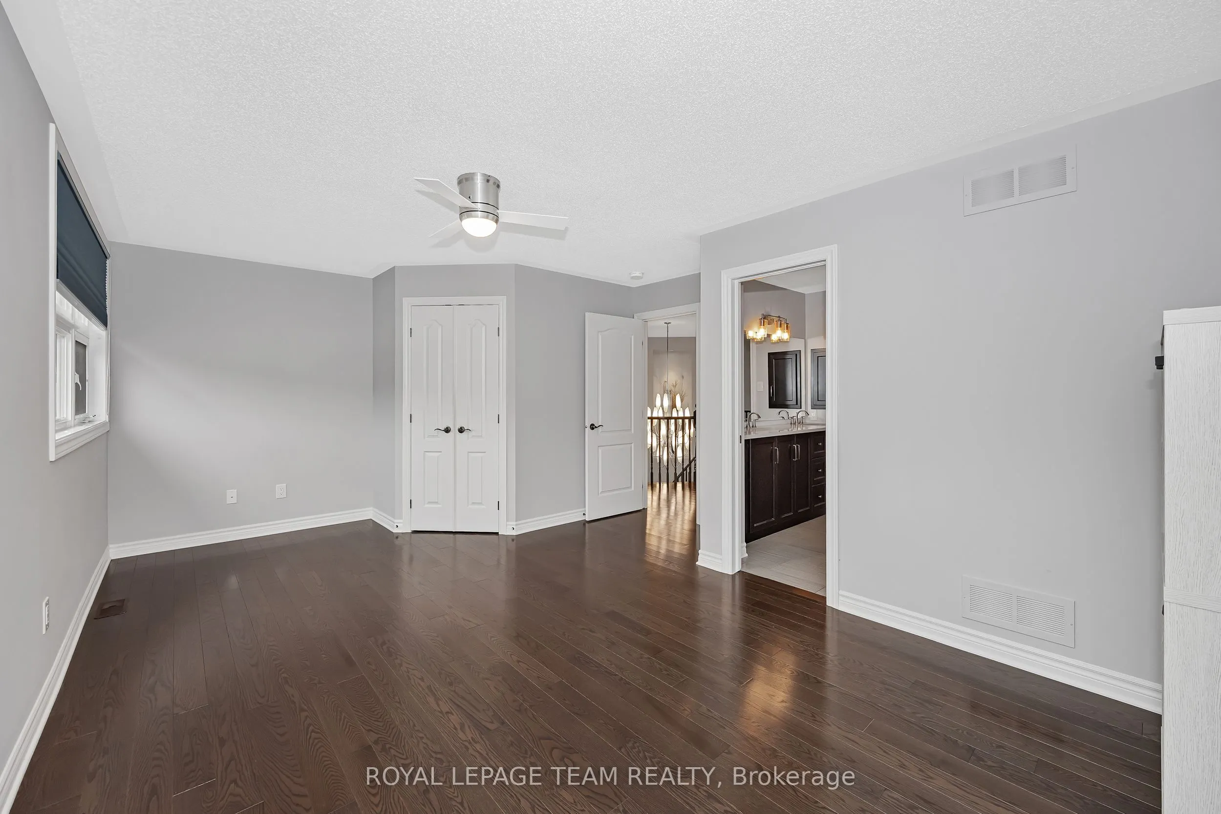51 Bridle Crest Court
