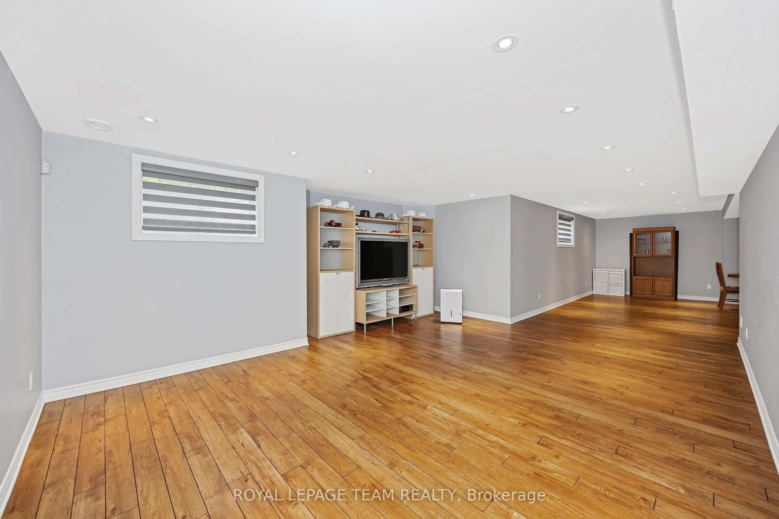 51 Bridle Crest Court