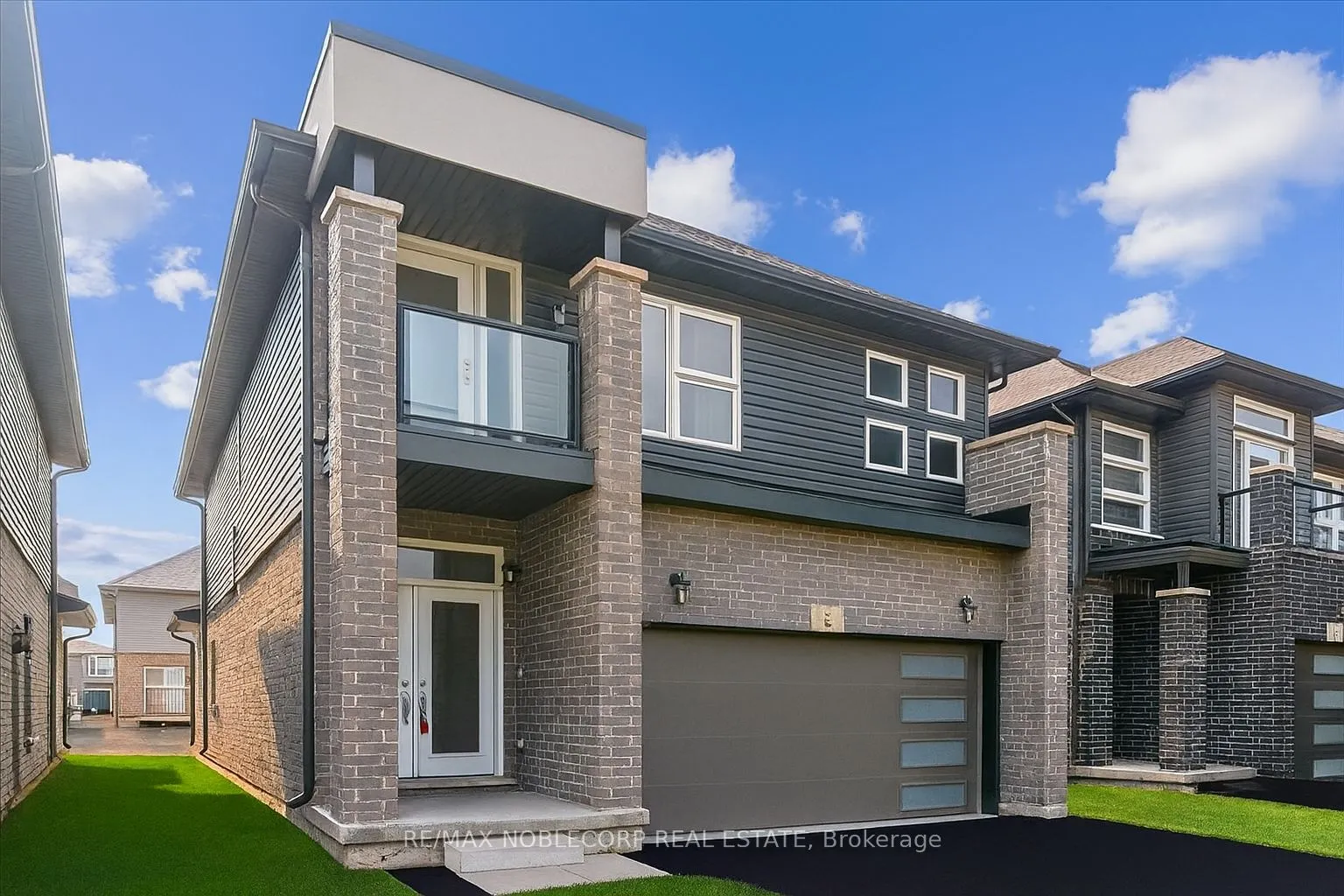 32 Bradley Avenue