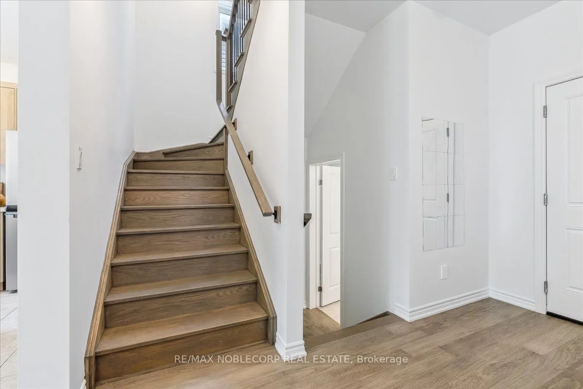 32 Bradley Avenue