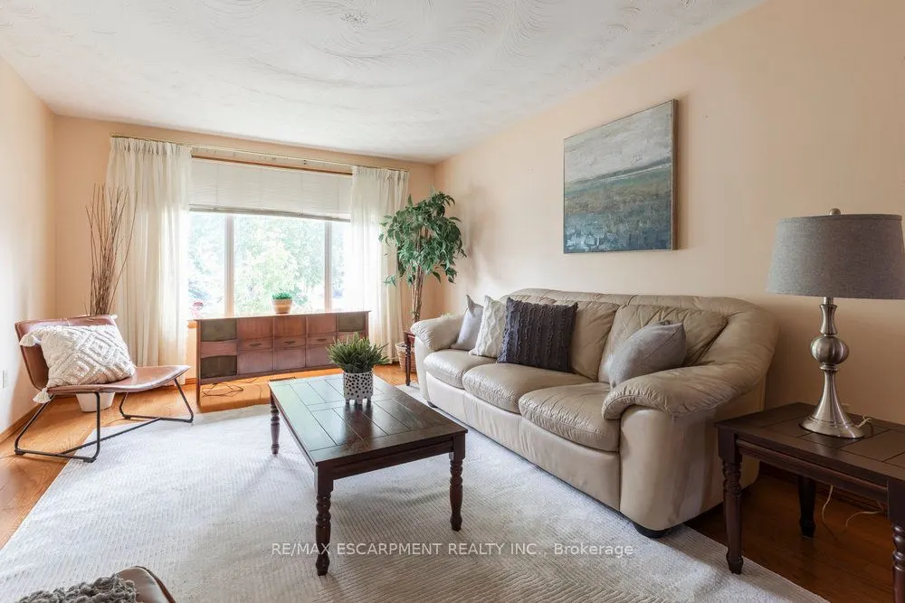 87 Strawberry Drive