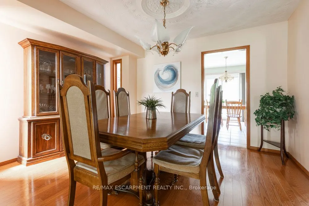 87 Strawberry Drive