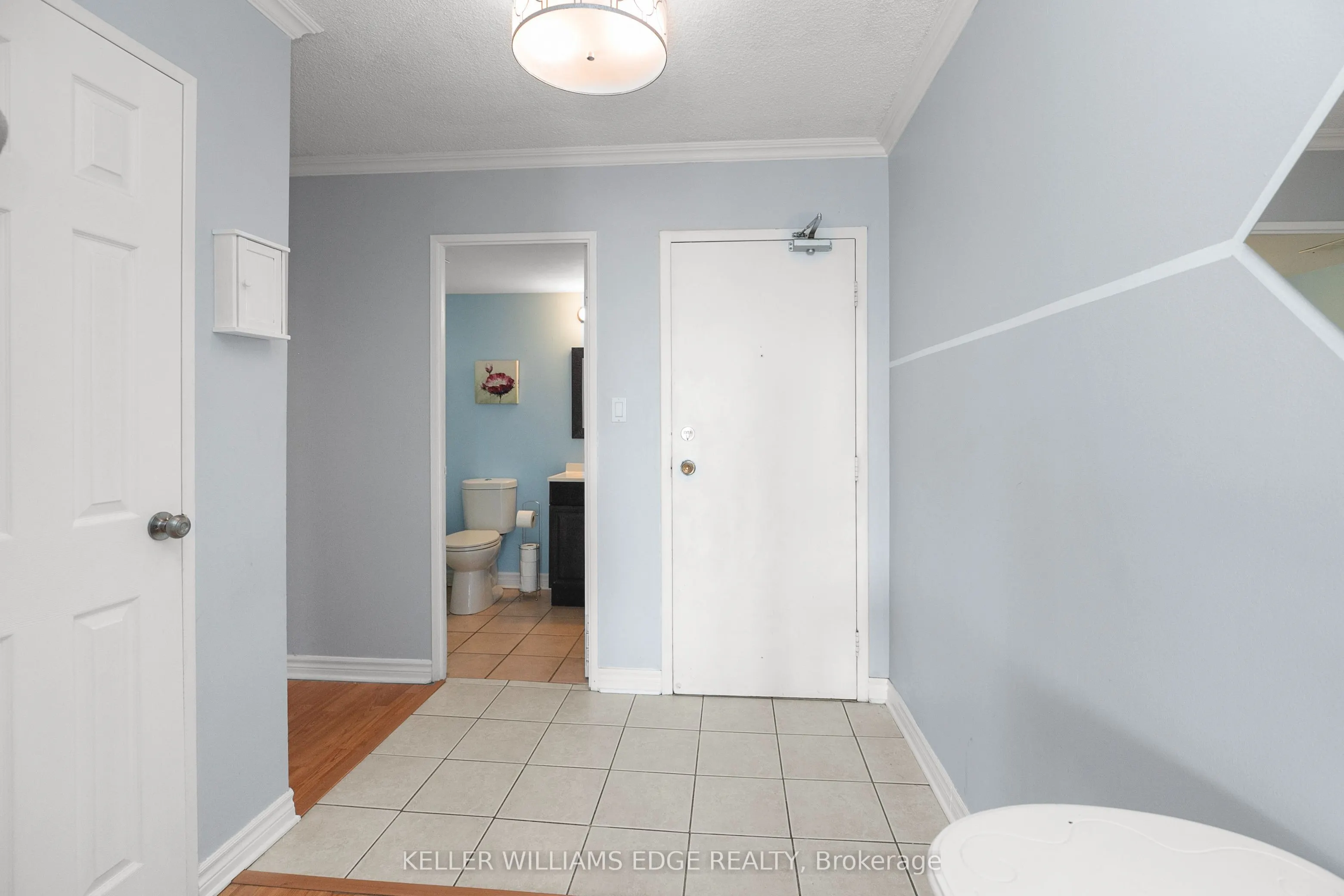 150 Charlton Avenue E, #2206