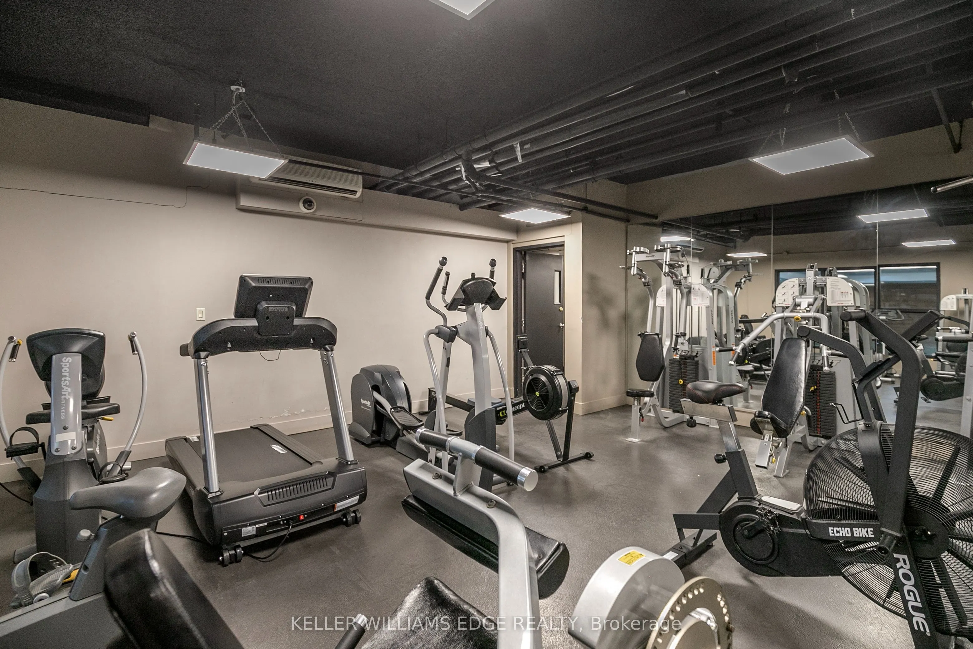 150 Charlton Avenue E, #2206