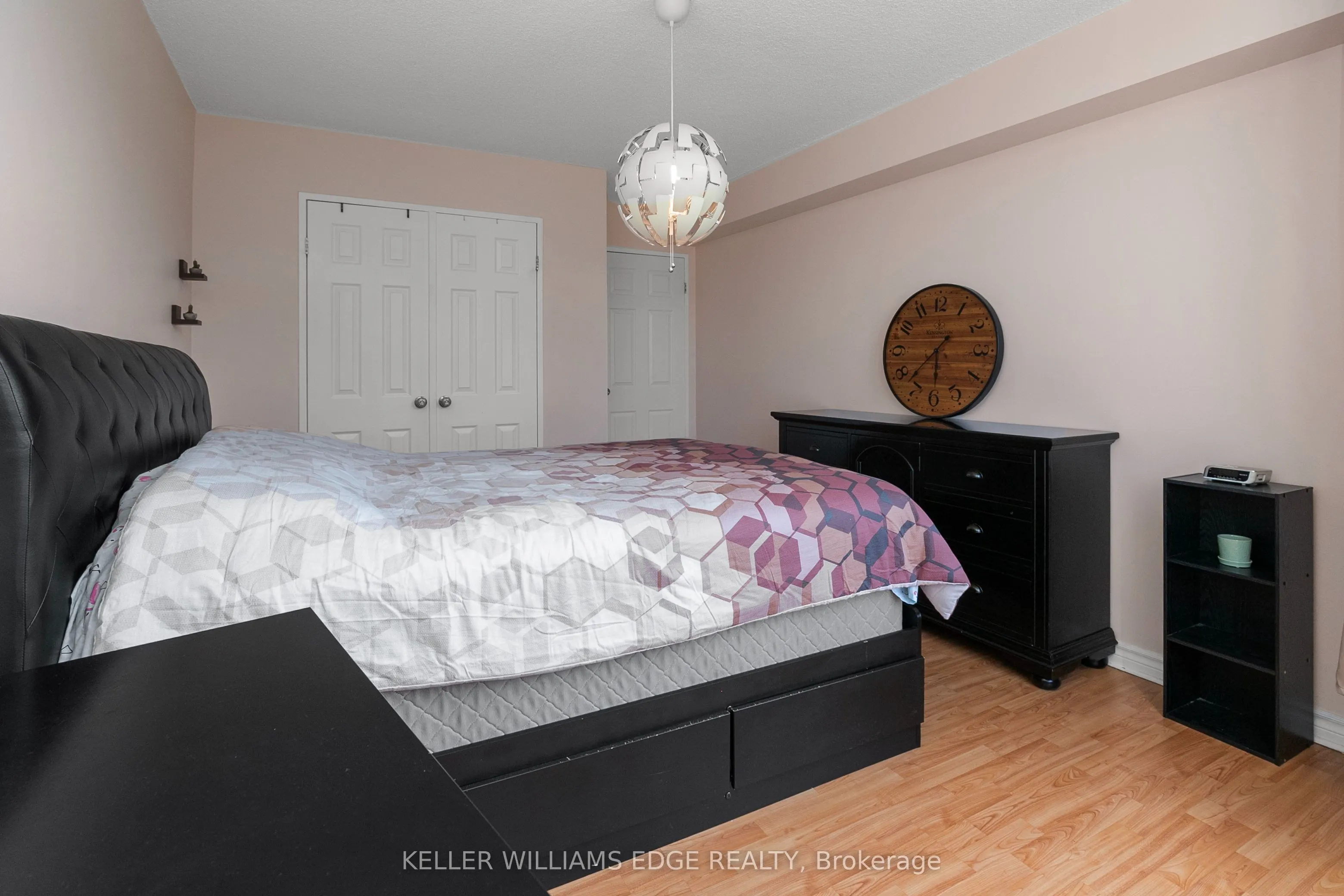 150 Charlton Avenue E, #2206