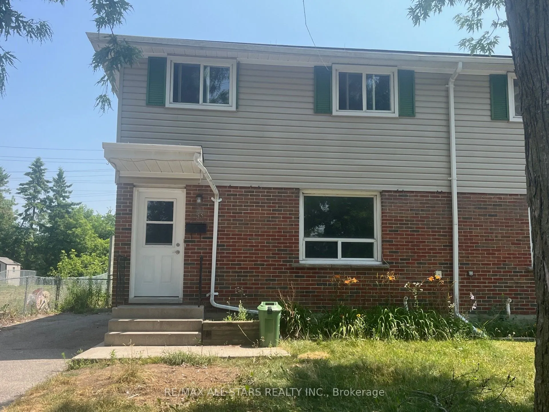53 Maryknoll Avenue