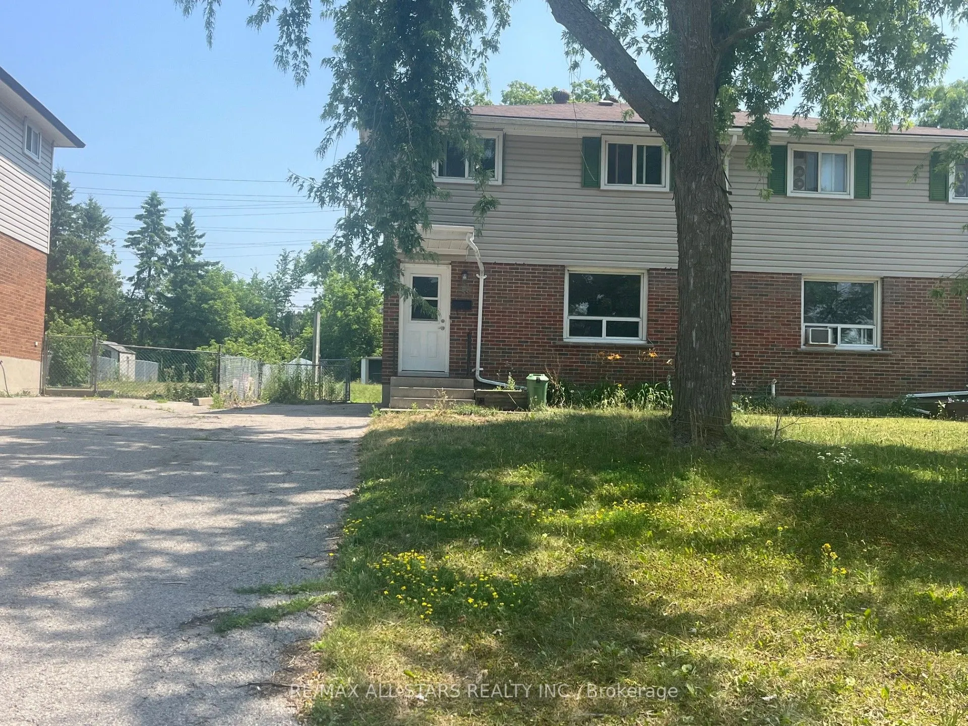 53 Maryknoll Avenue