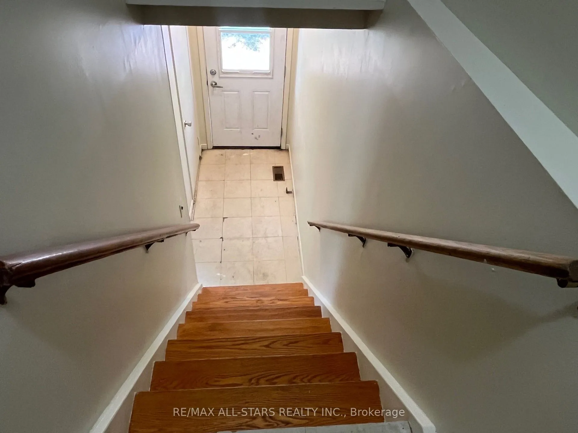 53 Maryknoll Avenue