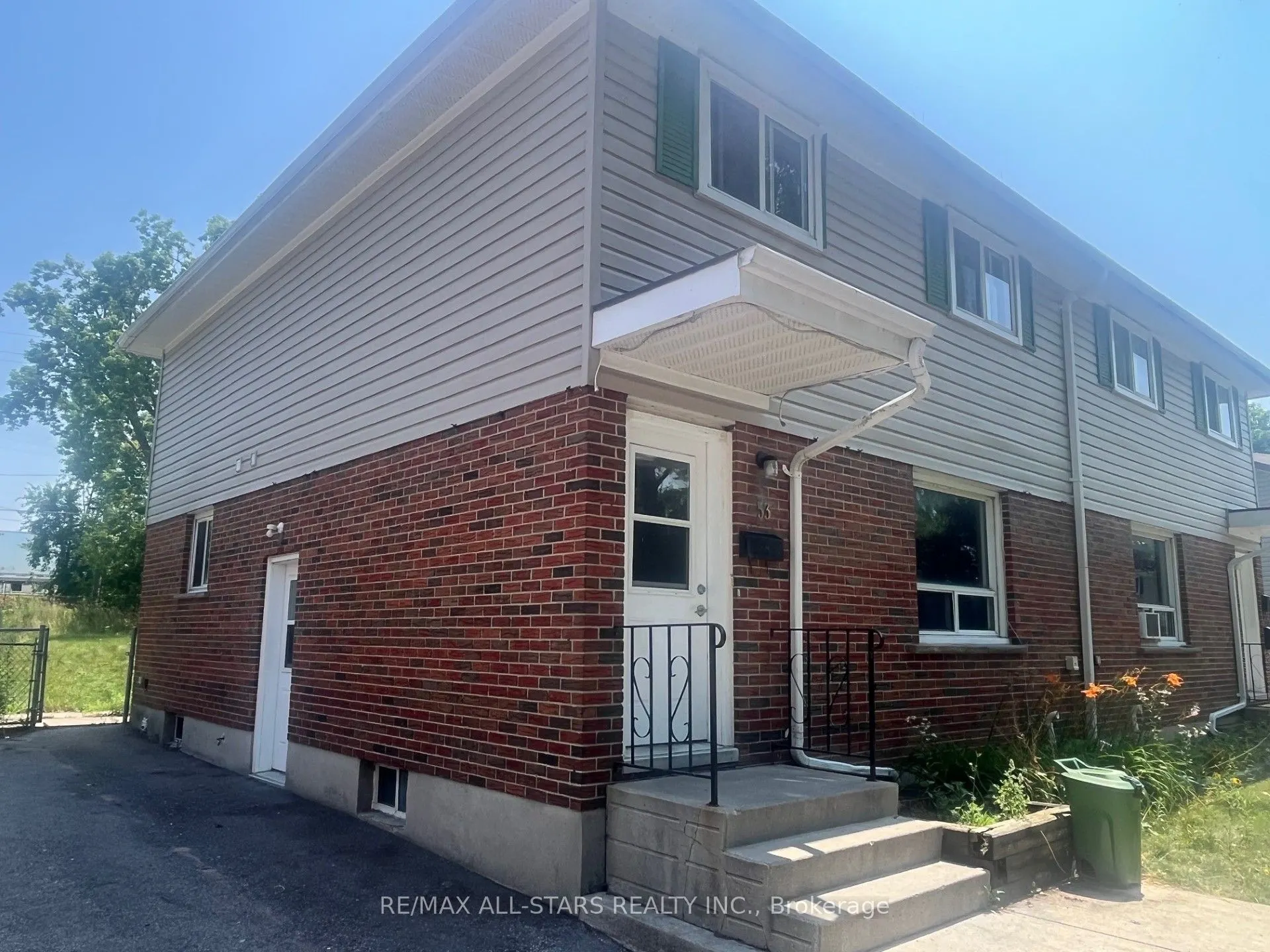 53 Maryknoll Avenue