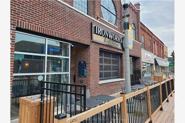 529 Dundas Street