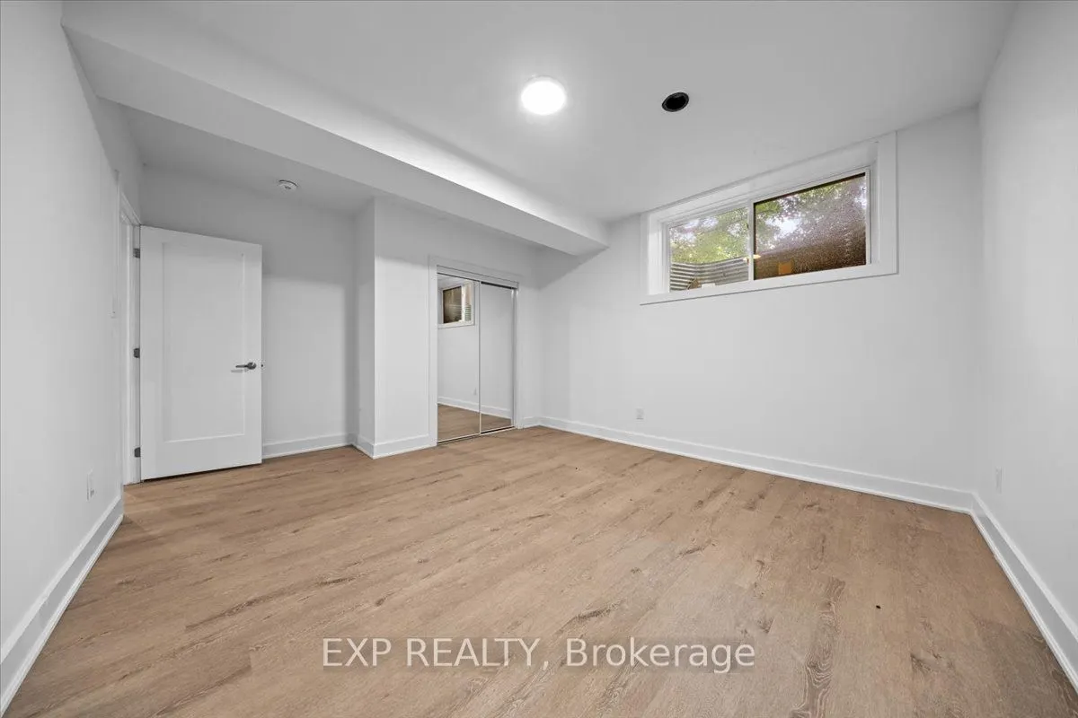 43 St Claire Avenue