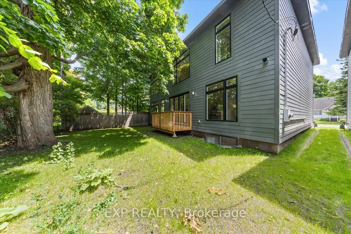 43 St Claire Avenue