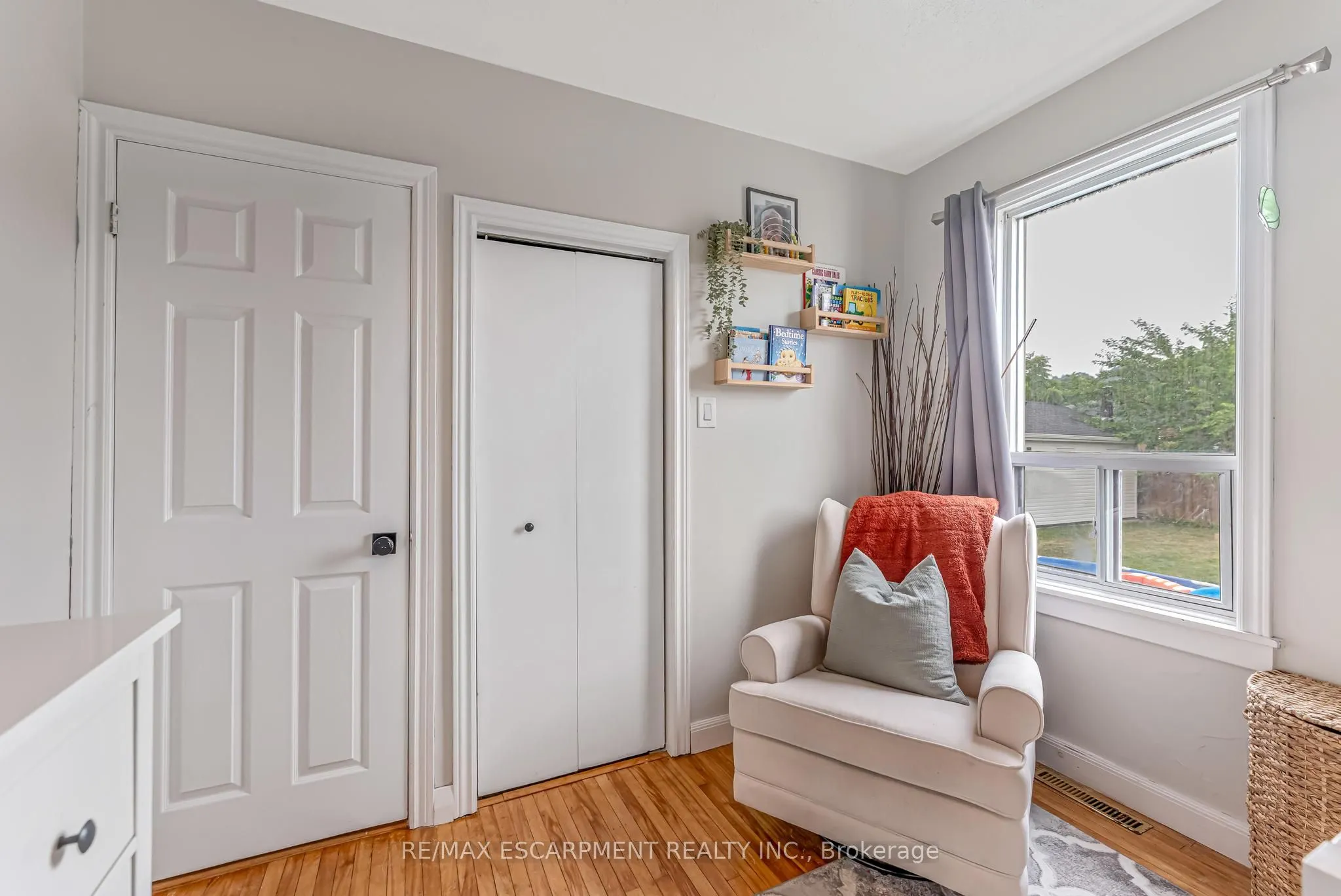 588 Cochrane Road