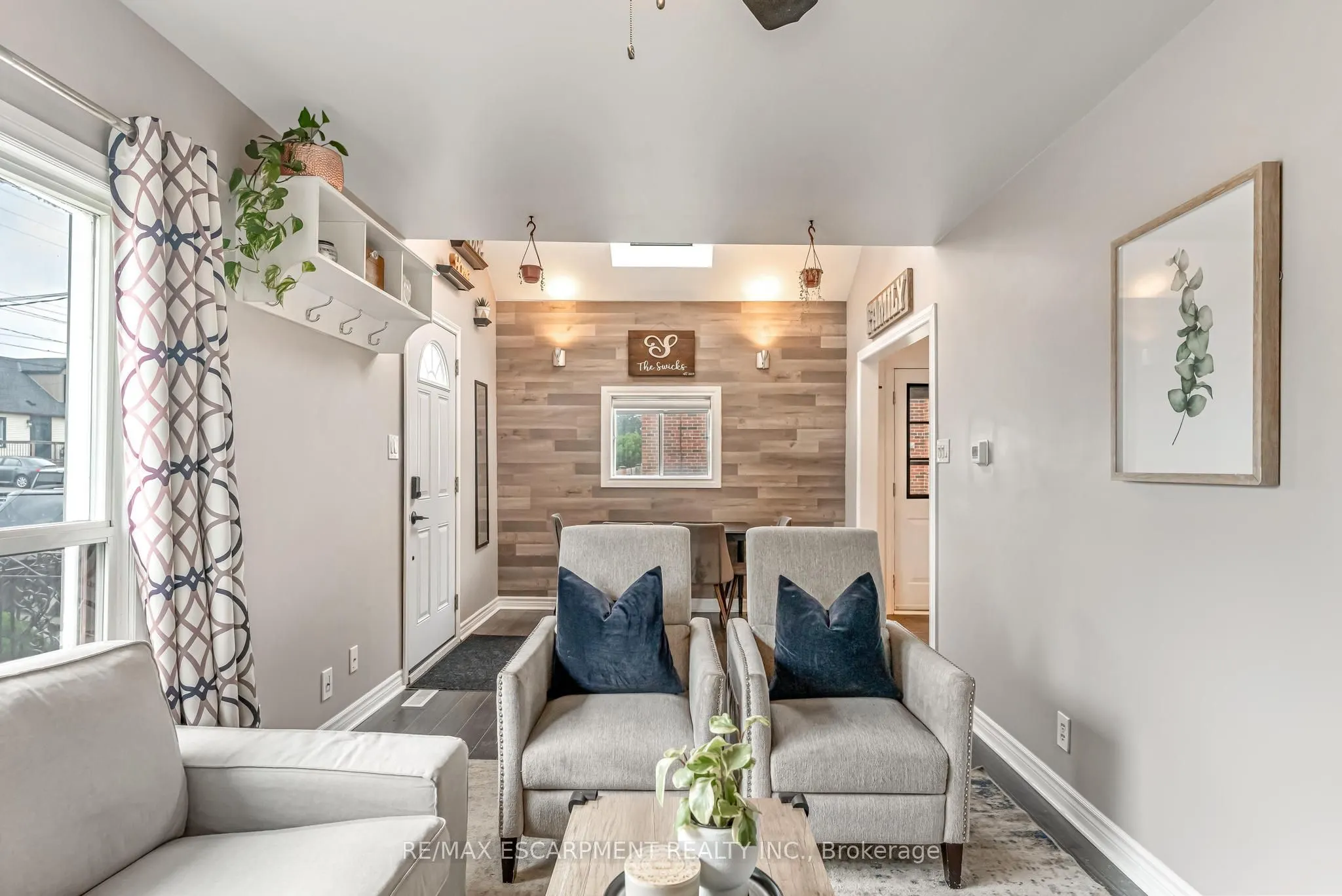 588 Cochrane Road