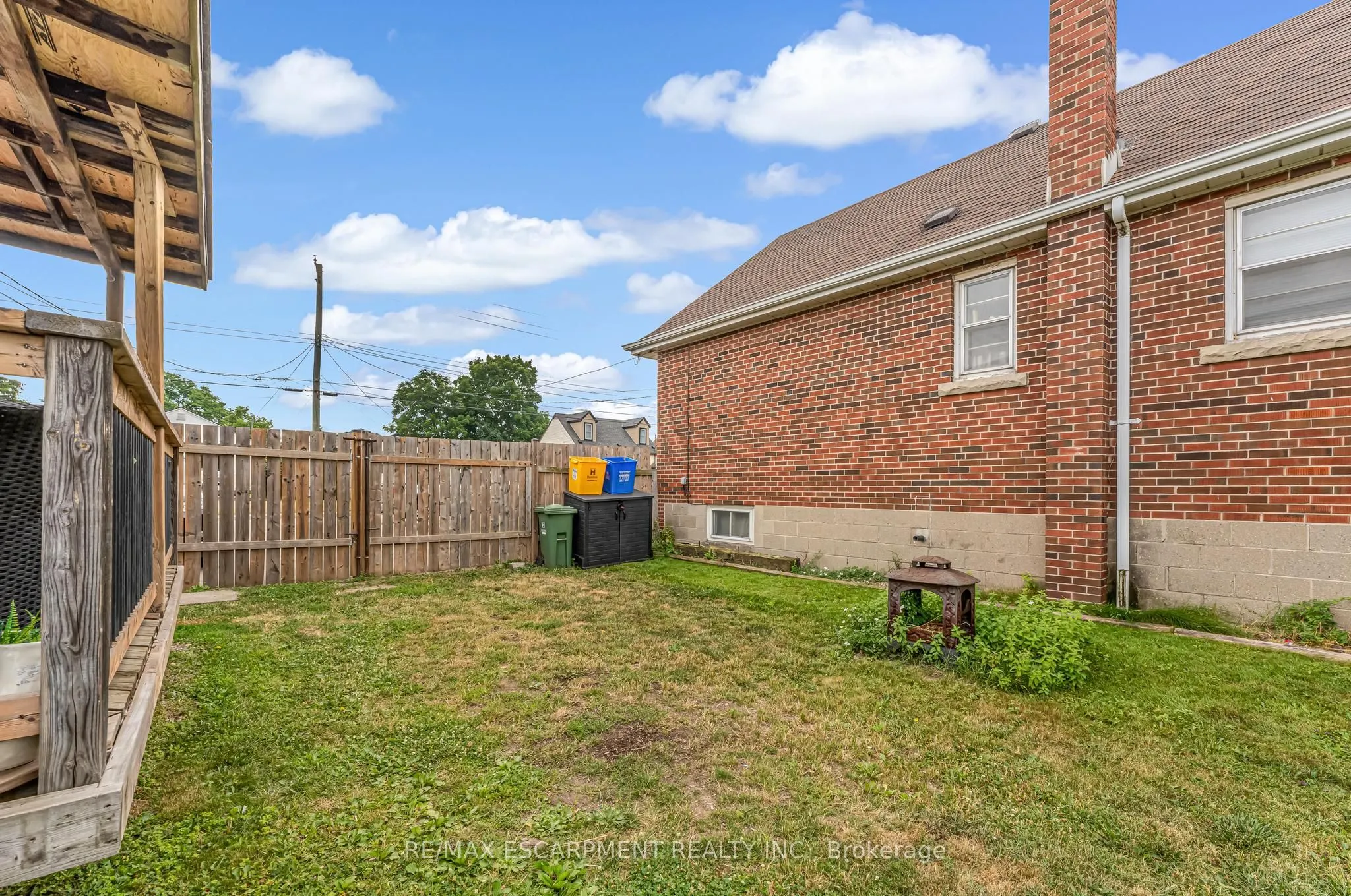 588 Cochrane Road