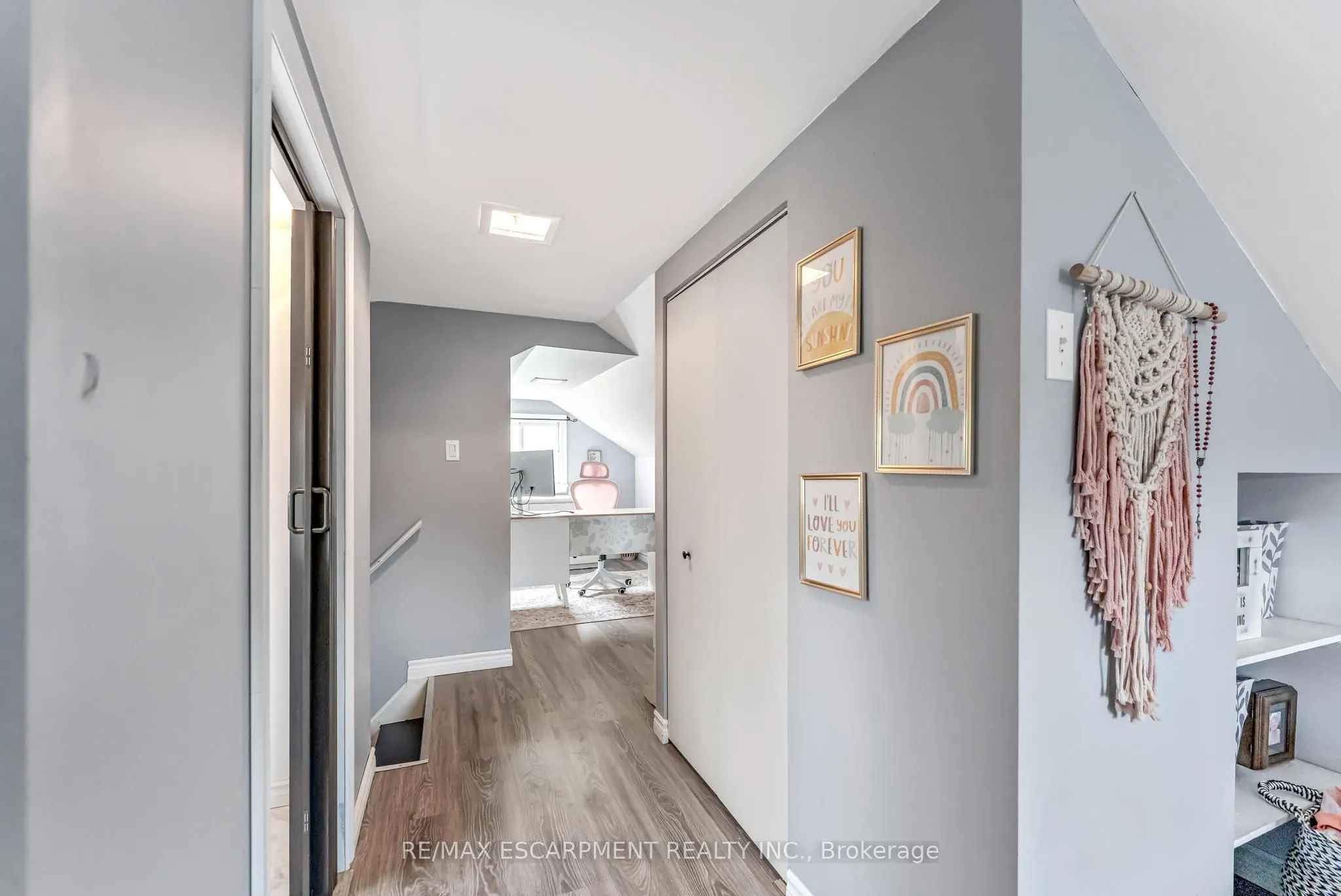 588 Cochrane Road